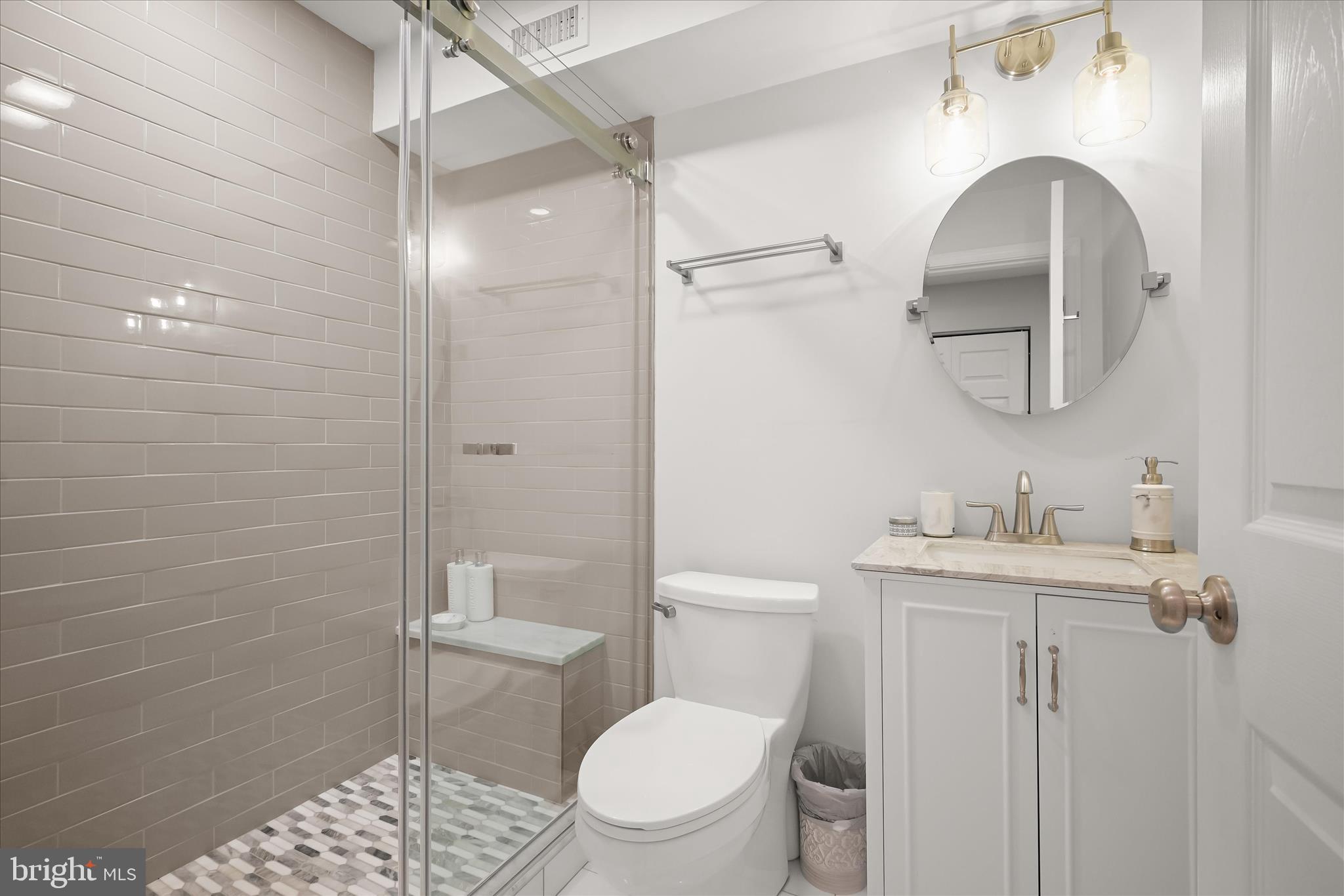 ASHLEIGH KNOLLS - Residential