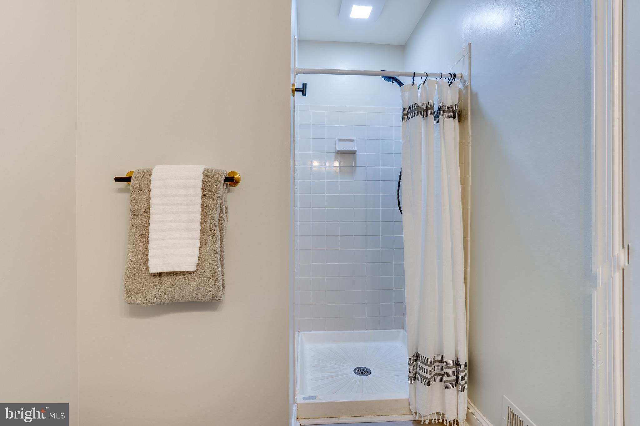 ROXBURY OF MT VERNON - Residential