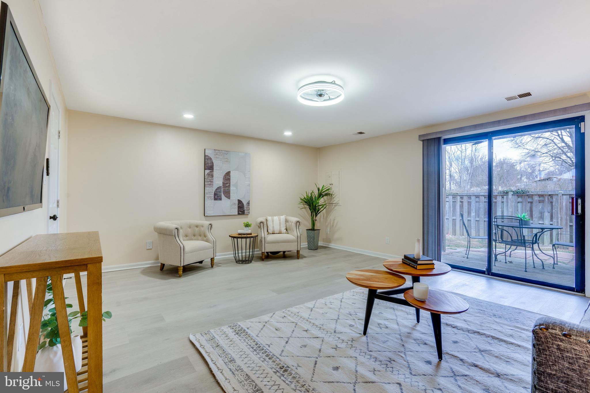 ROXBURY OF MT VERNON - Residential