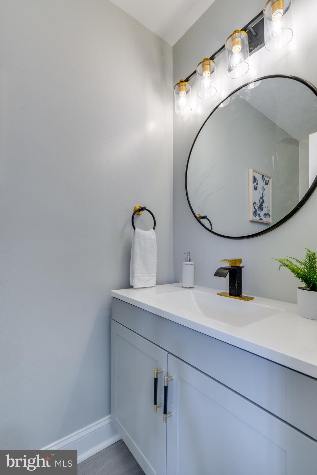 ROXBURY OF MT VERNON - Residential