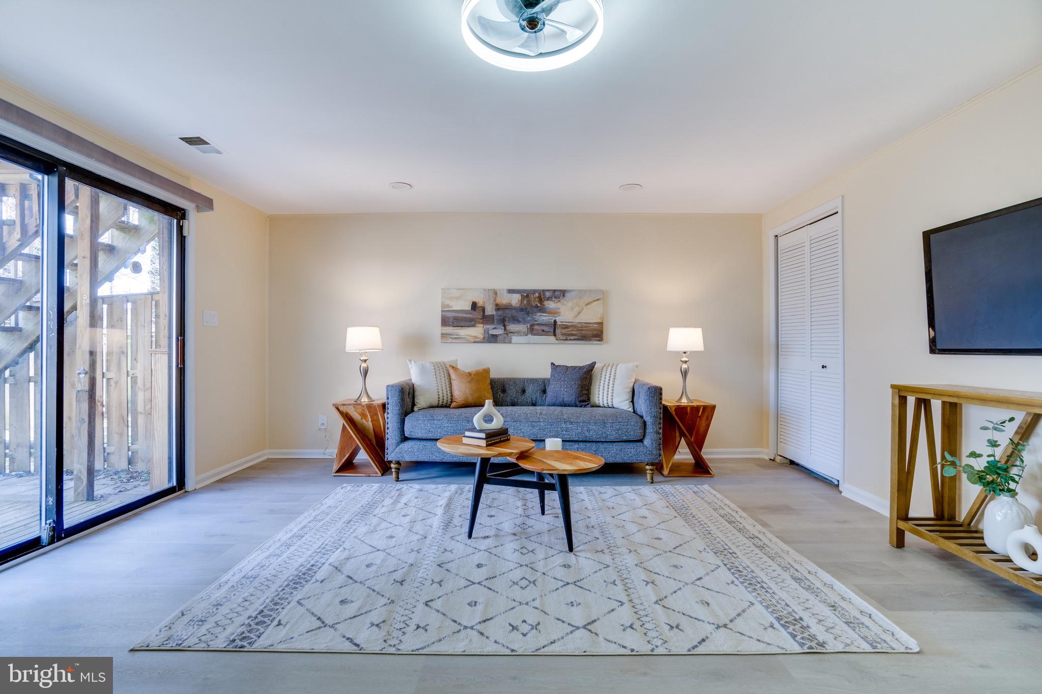 ROXBURY OF MT VERNON - Residential