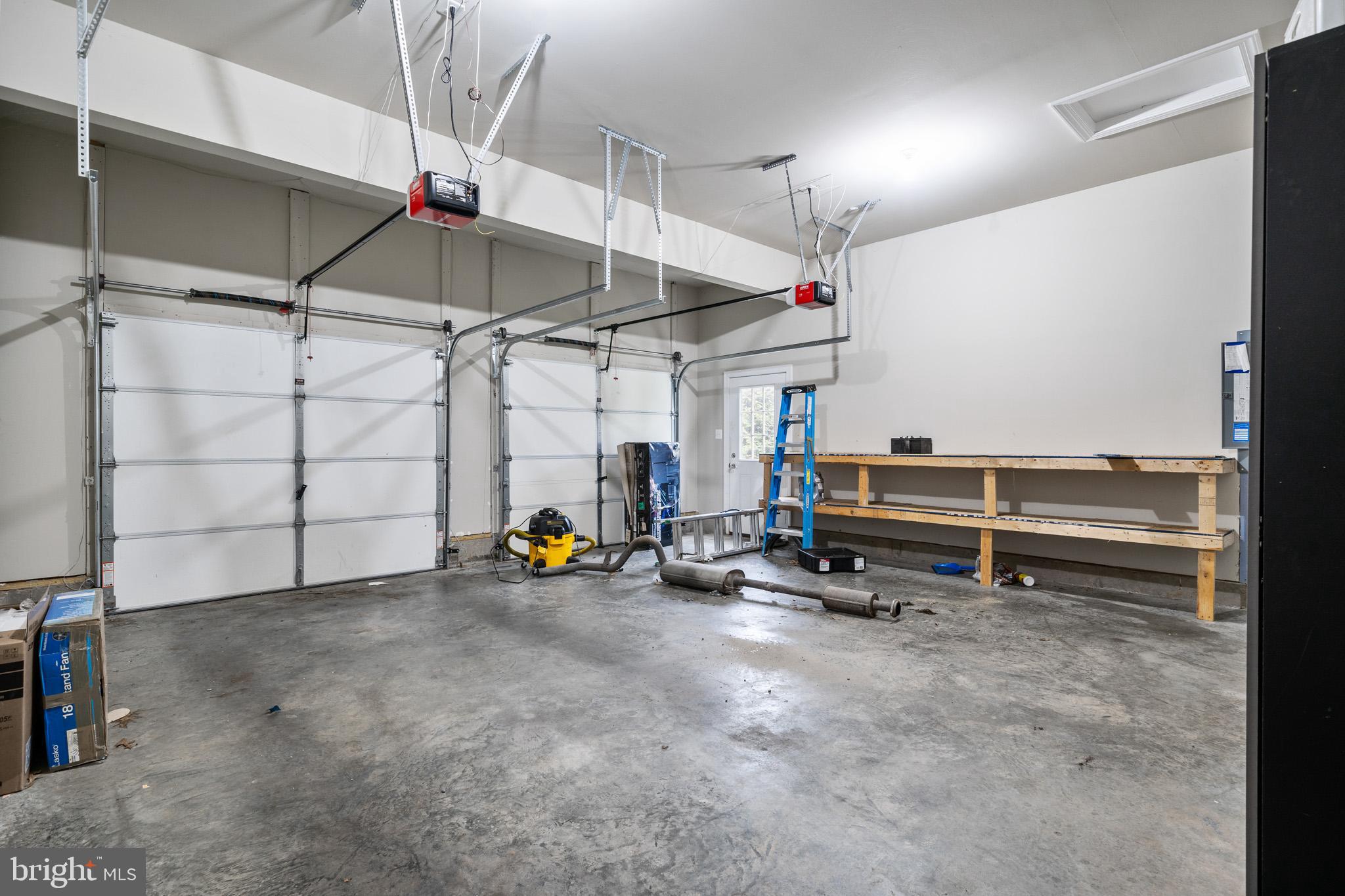 HUNTER SPRINGS - Residential