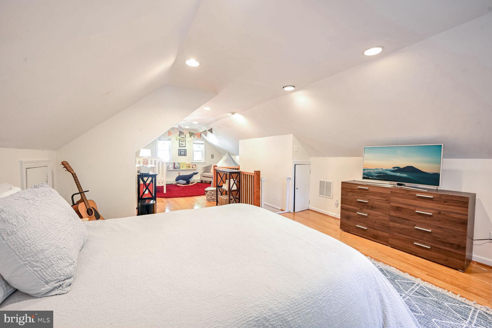 TAKOMA PARK - Residential