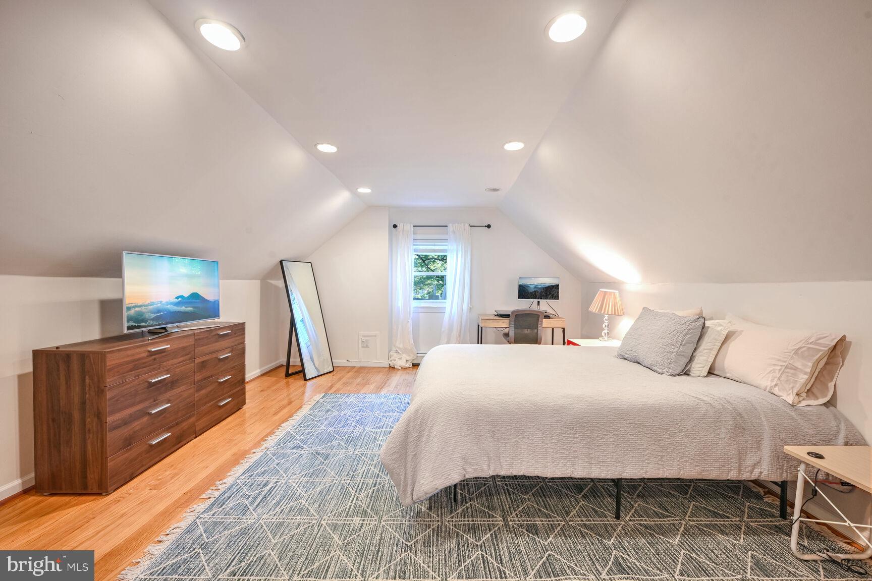 TAKOMA PARK - Residential