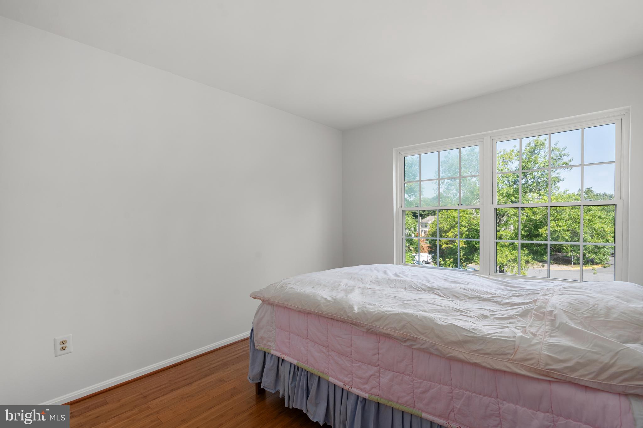 SEQUOIA LEA - Residential