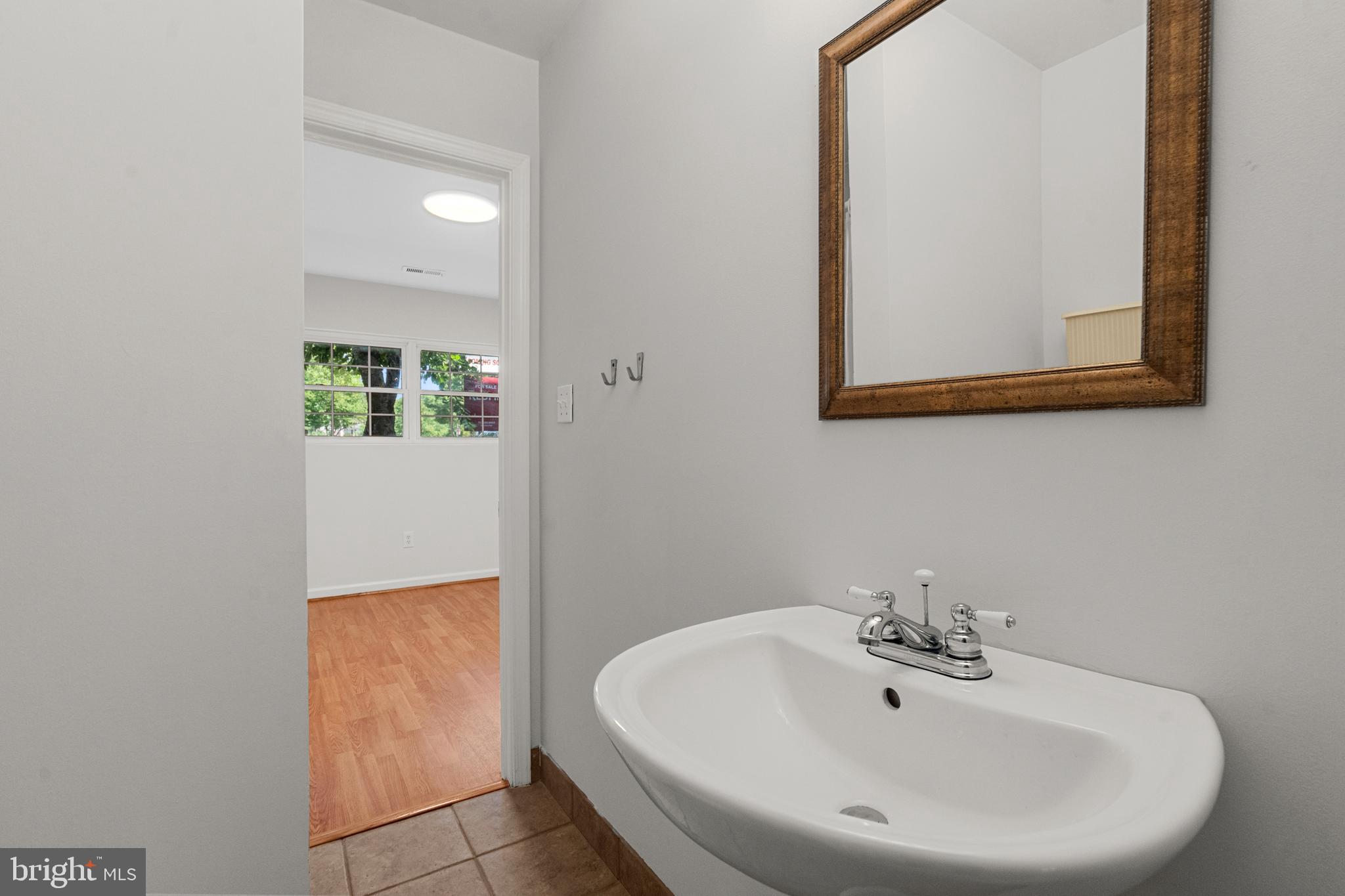 SEQUOIA LEA - Residential