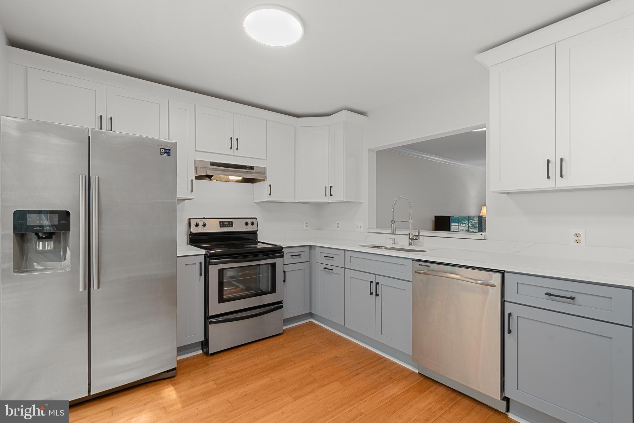 SEQUOIA LEA - Residential