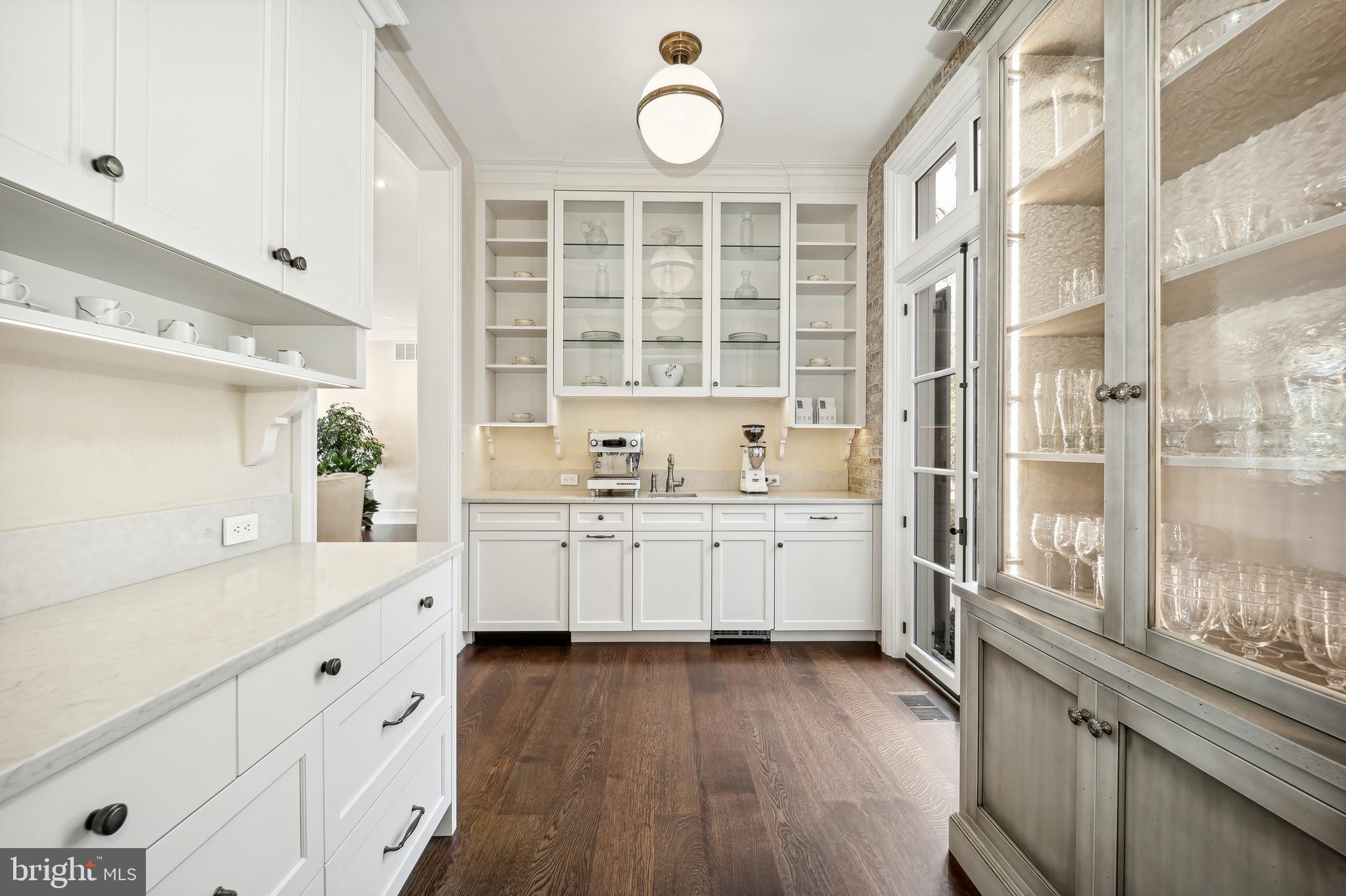 GIBSON ISLAND - Residential