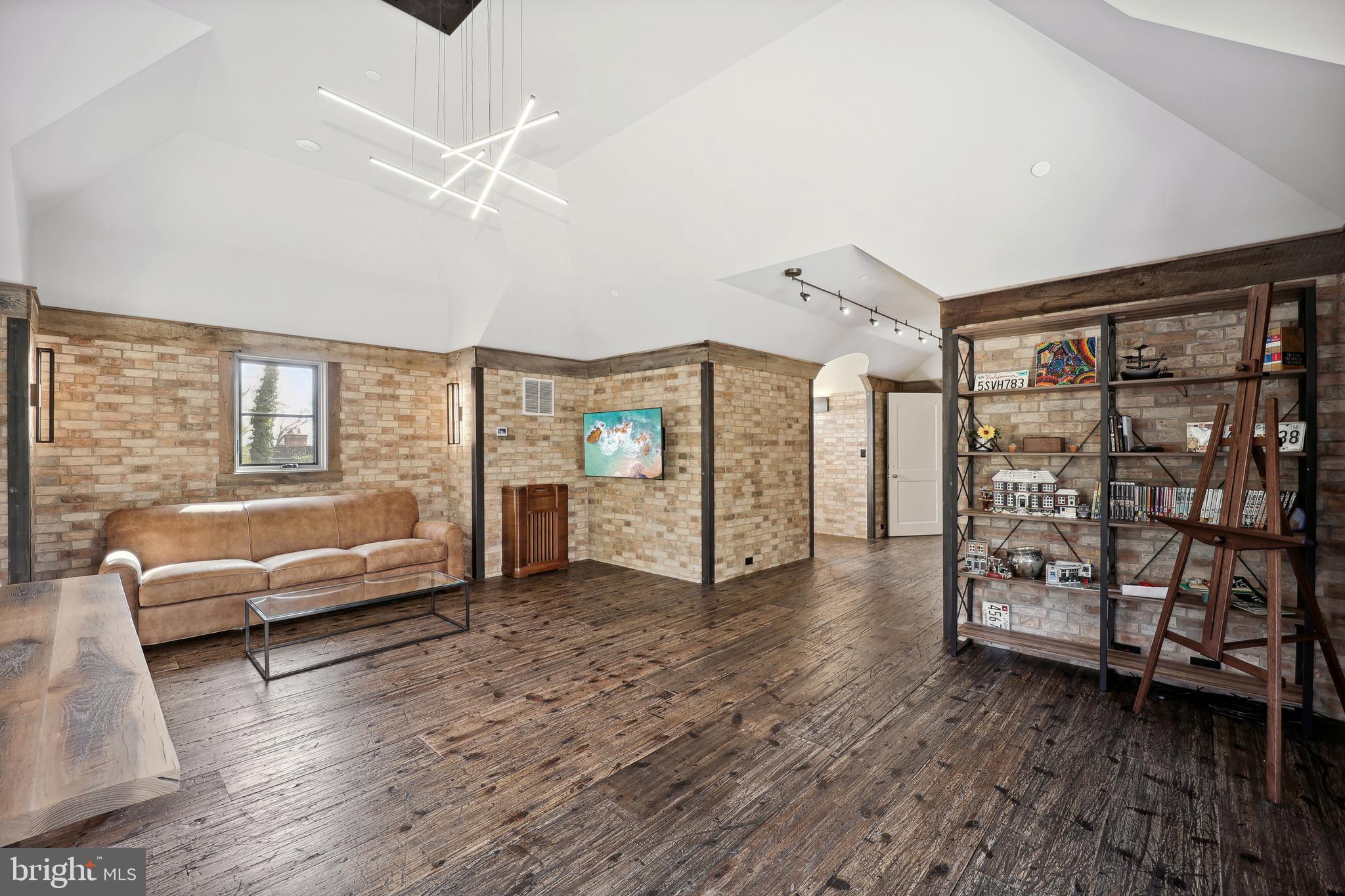 GIBSON ISLAND - Residential