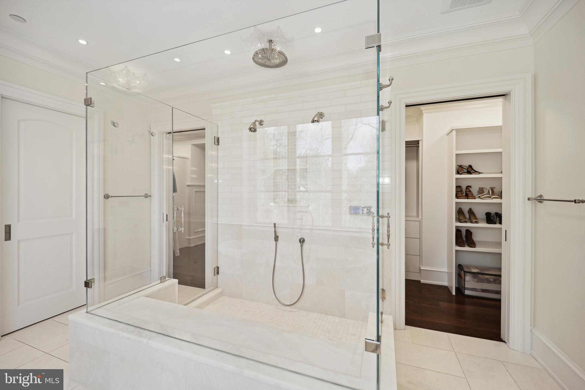 GIBSON ISLAND - Residential