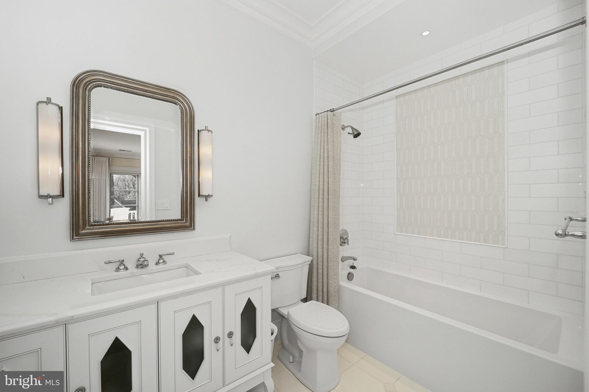 GIBSON ISLAND - Residential