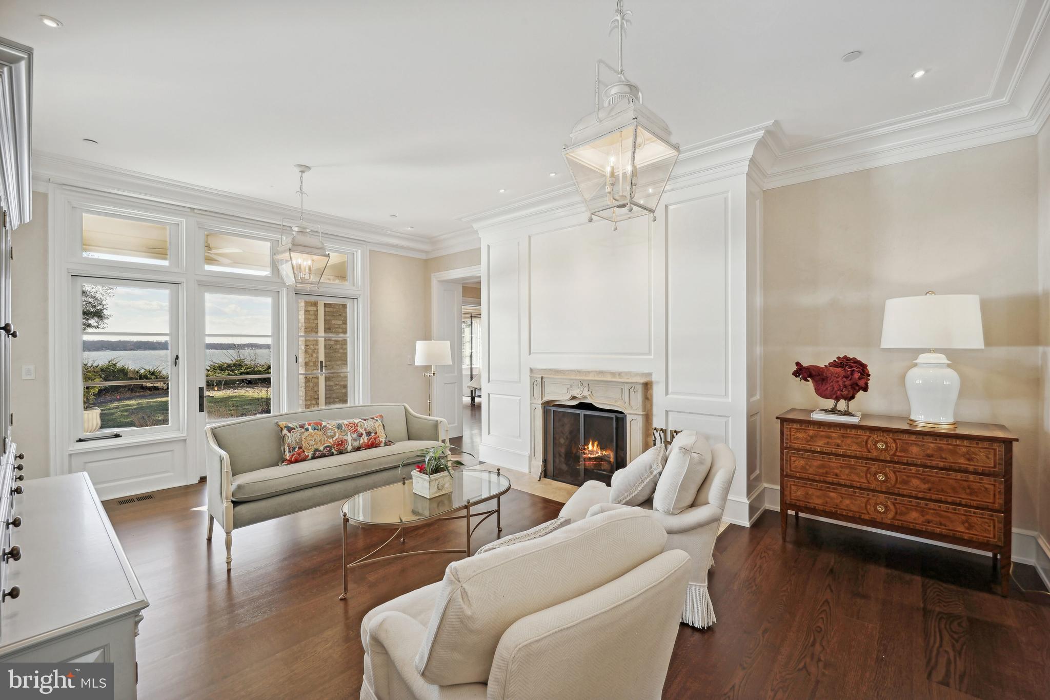 GIBSON ISLAND - Residential