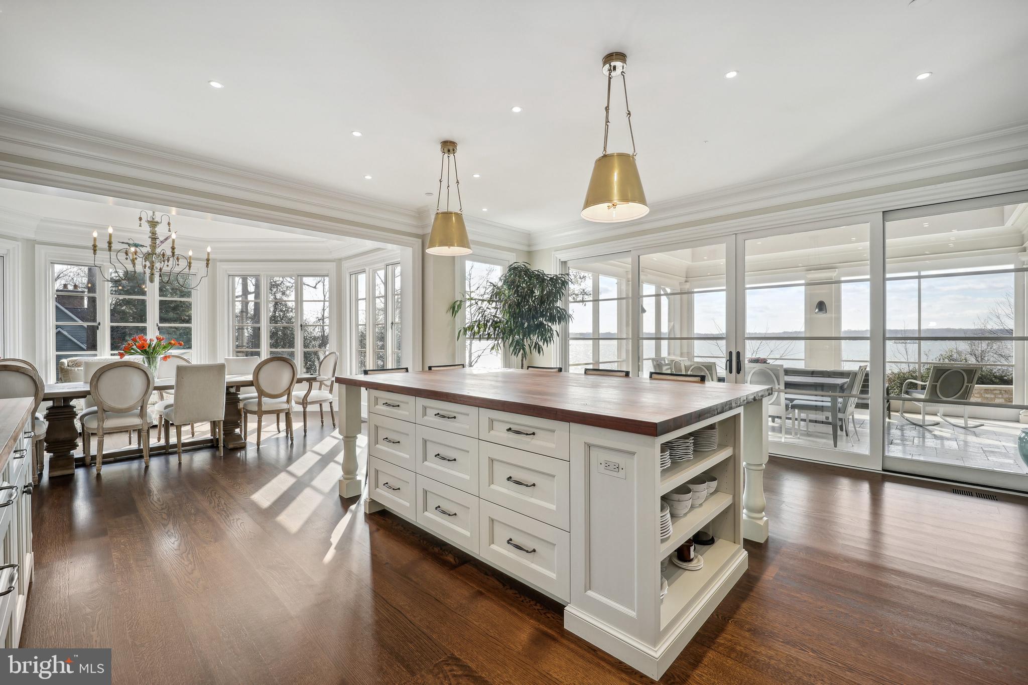 GIBSON ISLAND - Residential