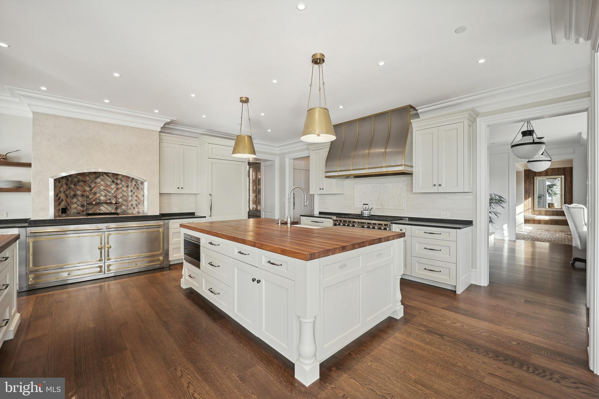 GIBSON ISLAND - Residential