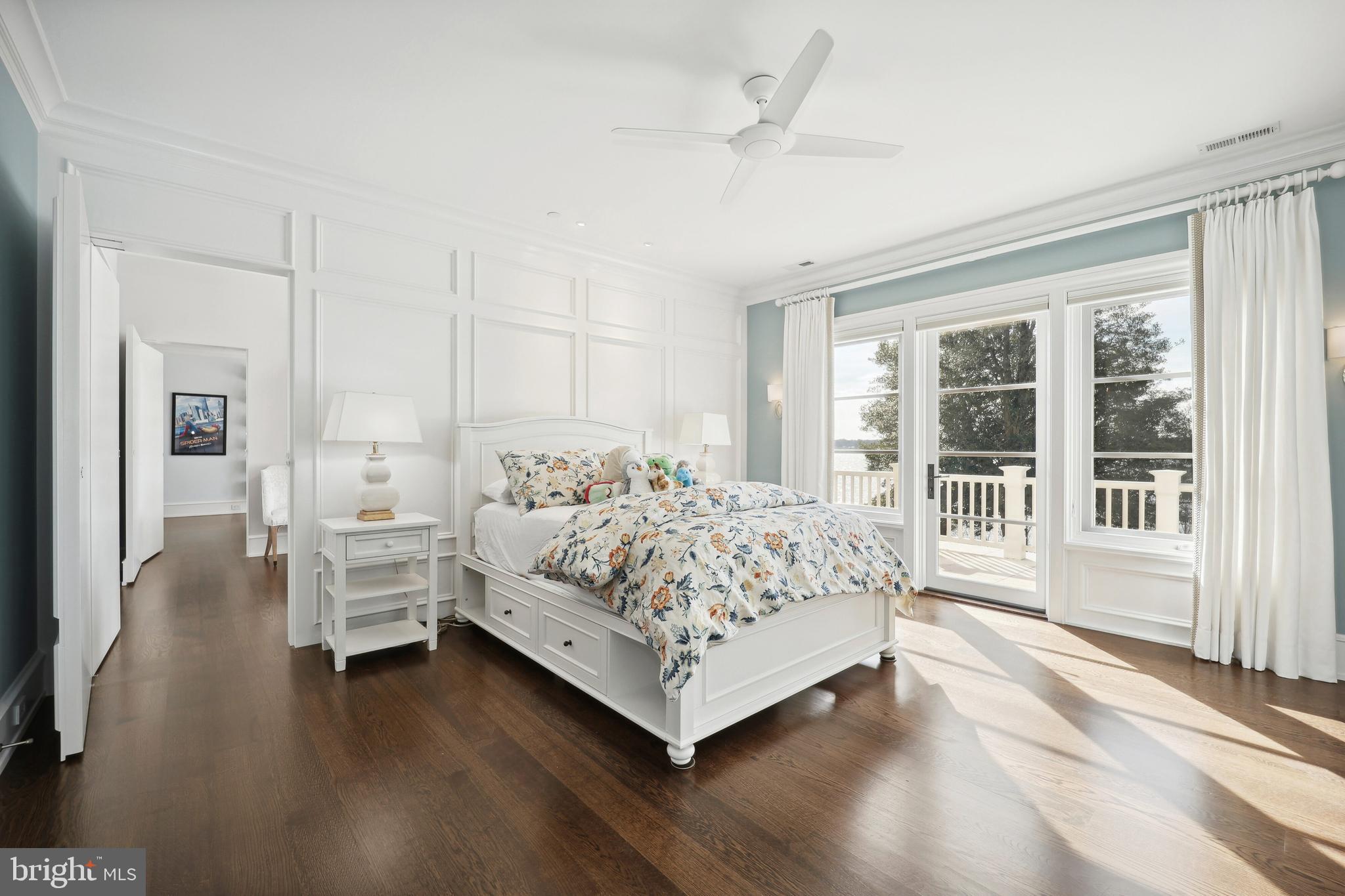 GIBSON ISLAND - Residential