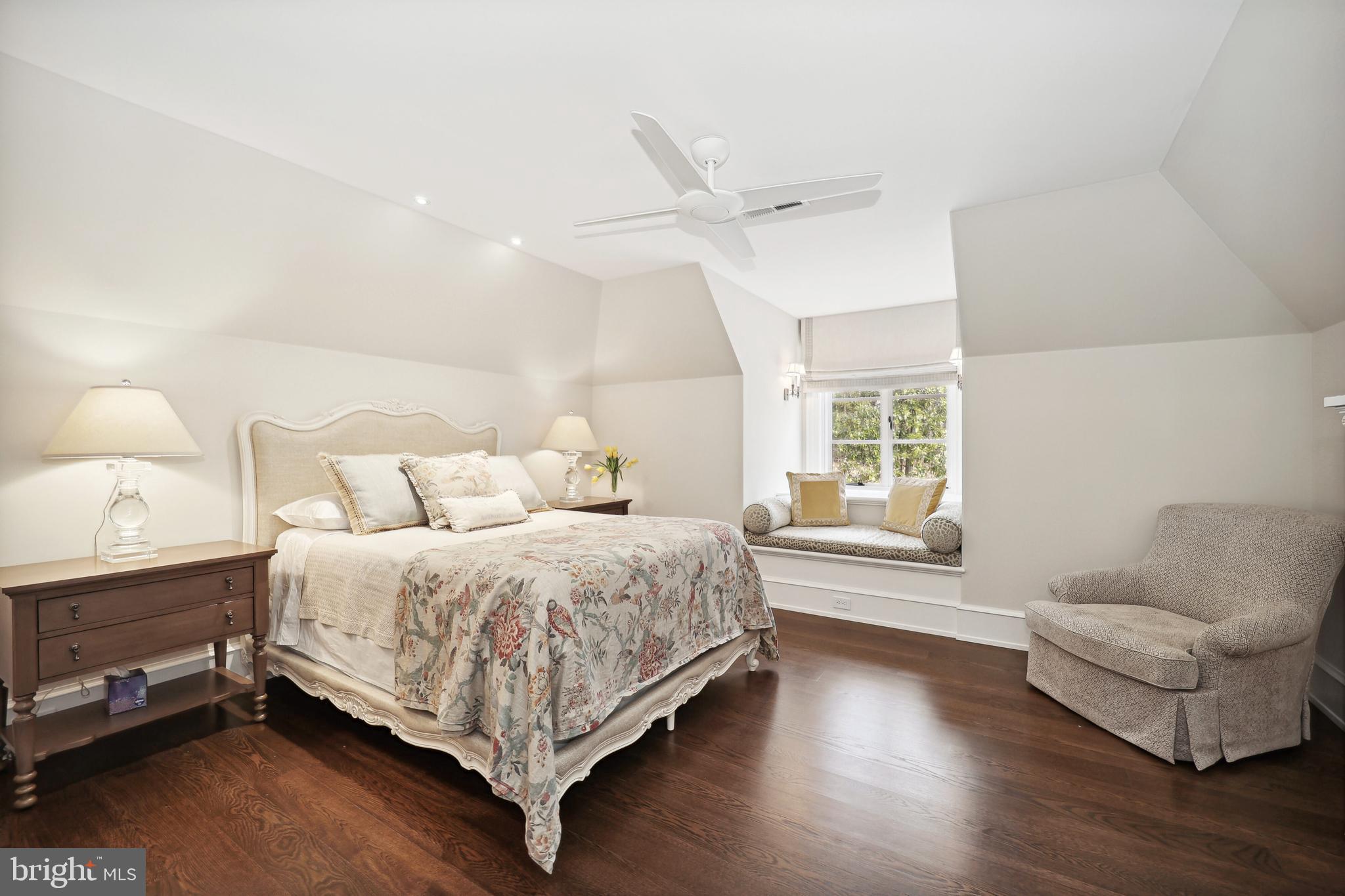 GIBSON ISLAND - Residential