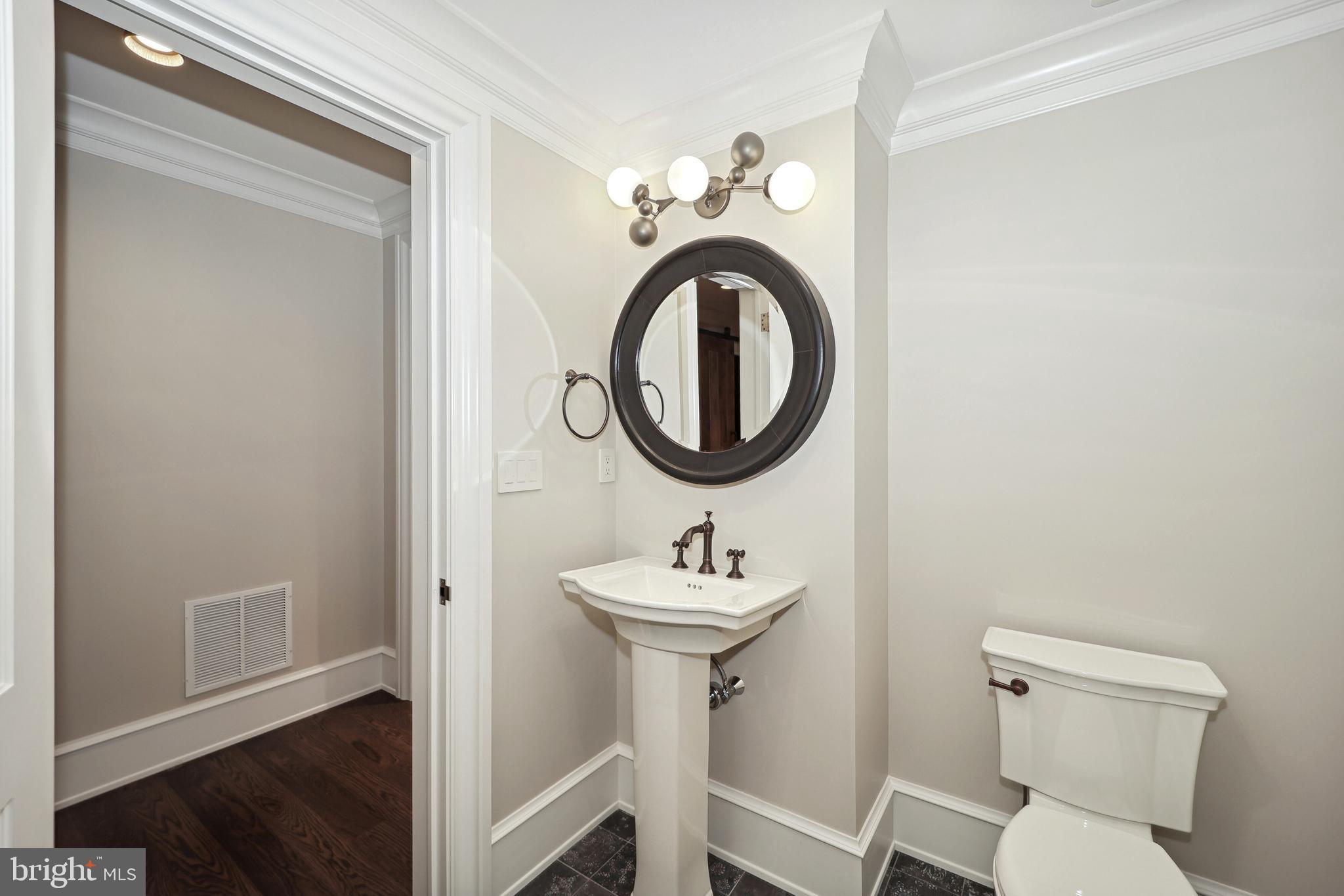 GIBSON ISLAND - Residential