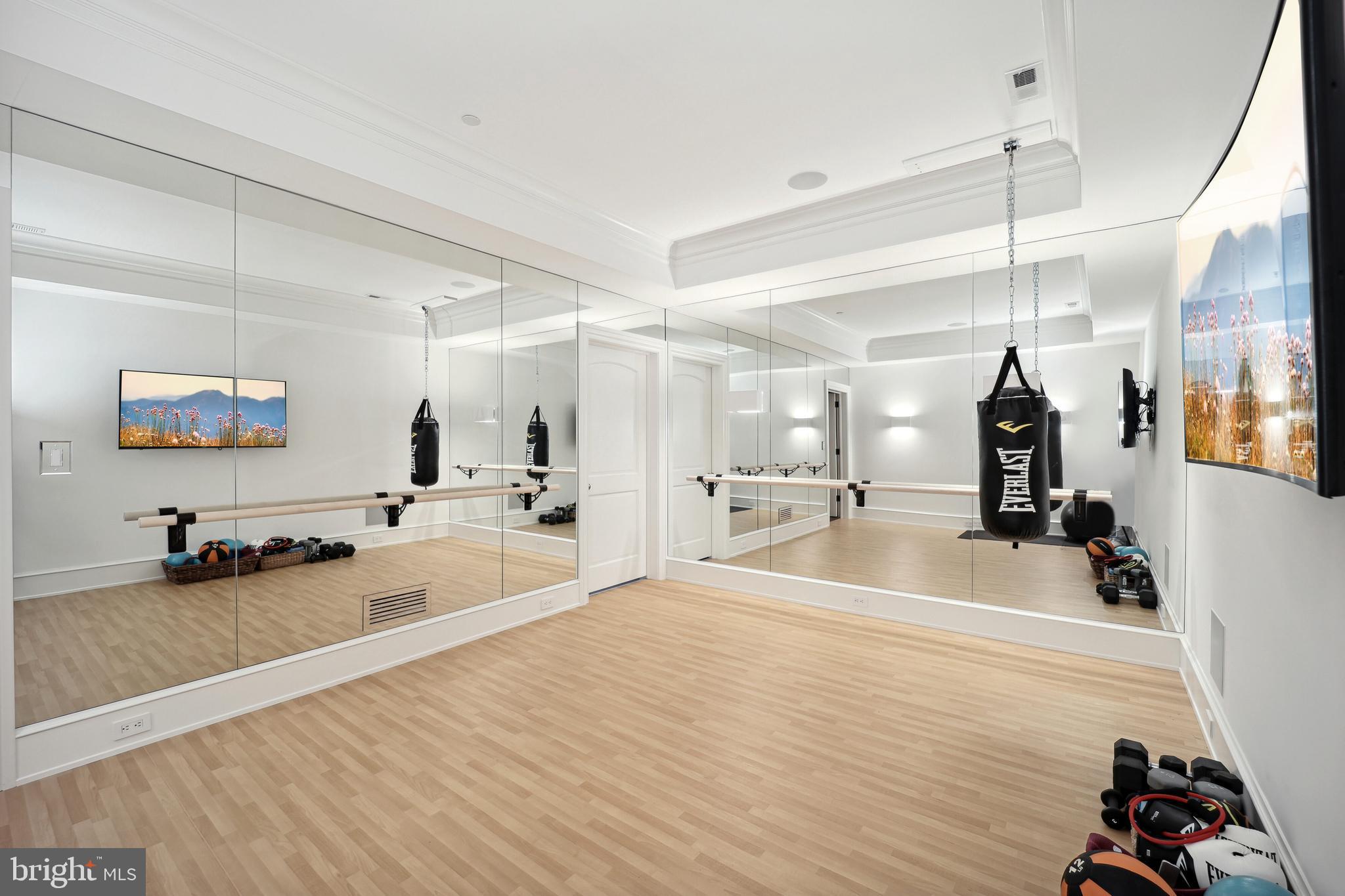 GIBSON ISLAND - Residential