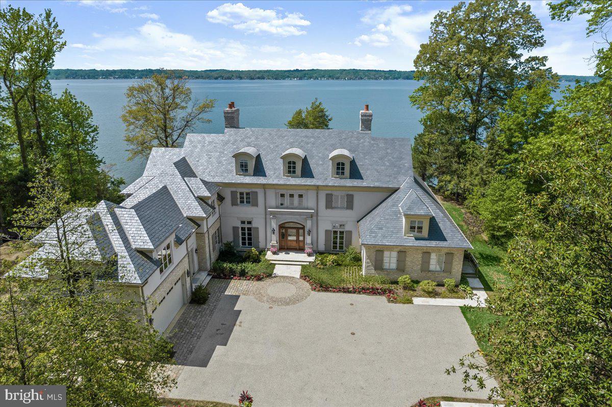 GIBSON ISLAND - Residential