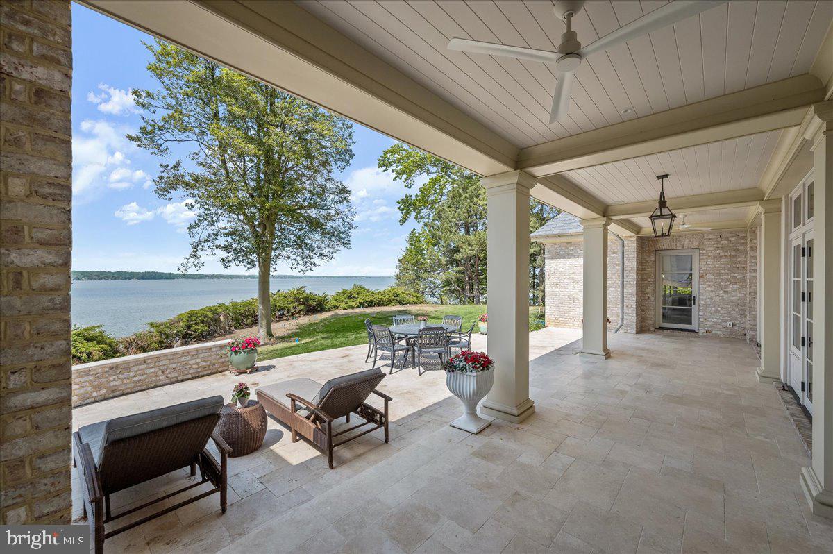 GIBSON ISLAND - Residential