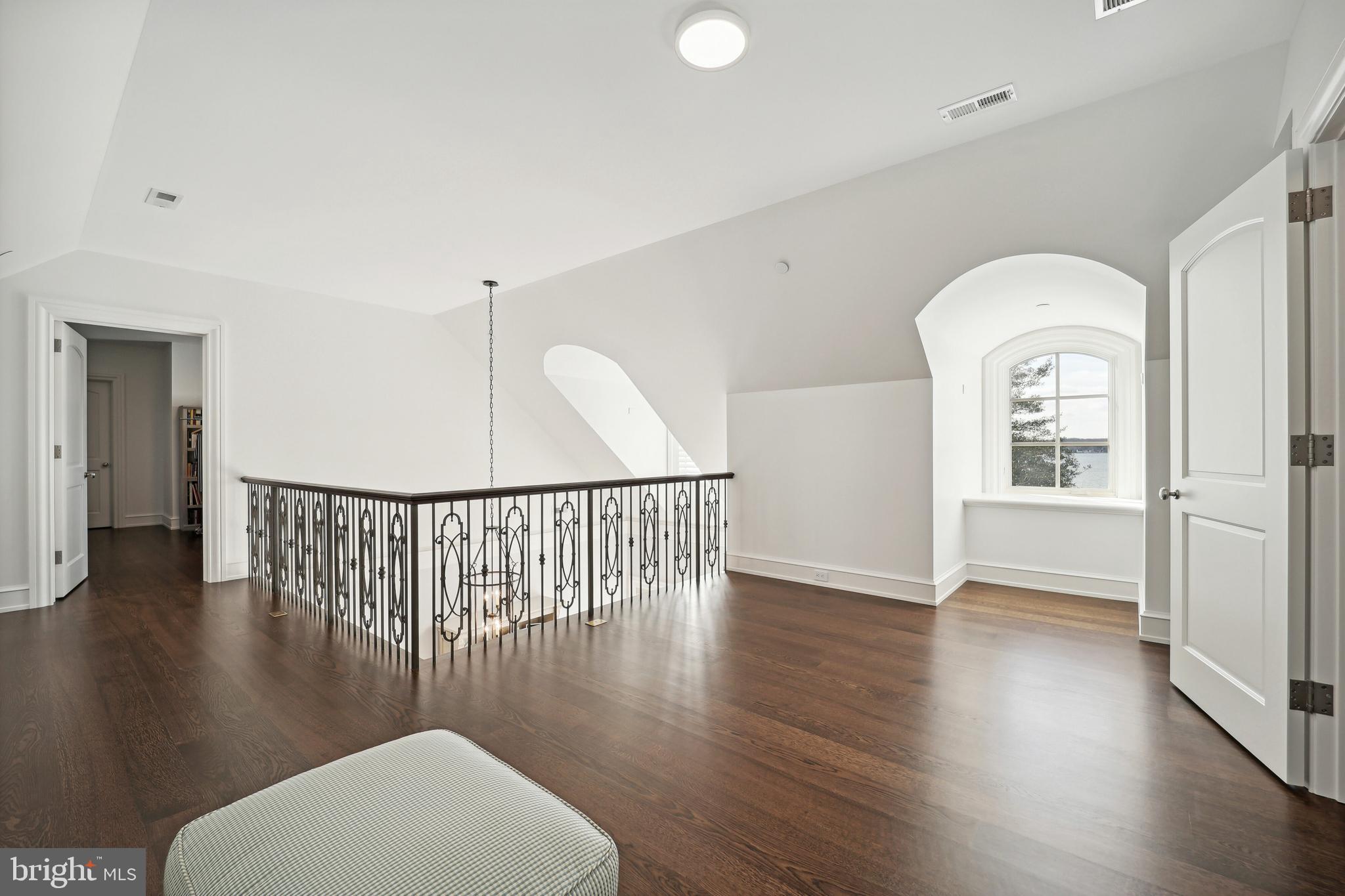 GIBSON ISLAND - Residential