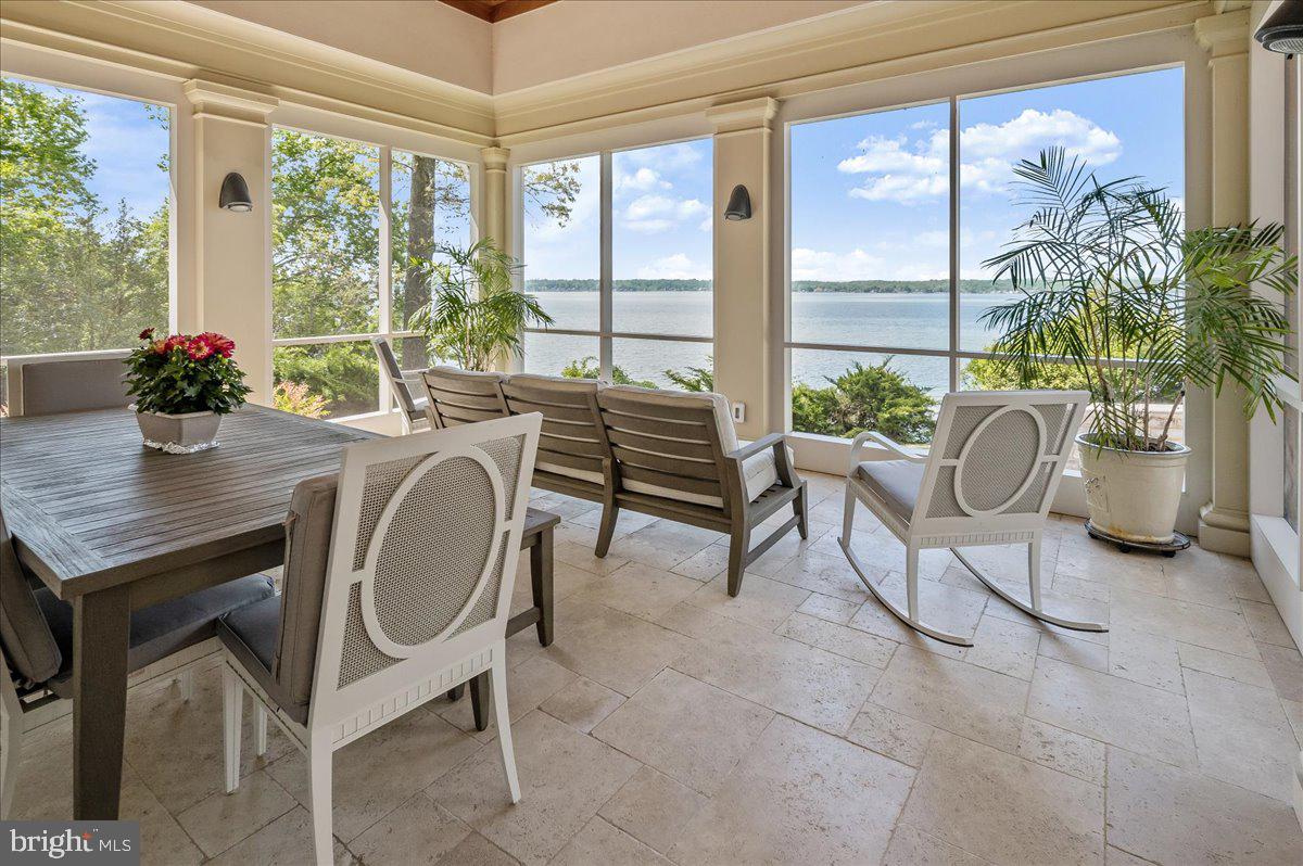 GIBSON ISLAND - Residential