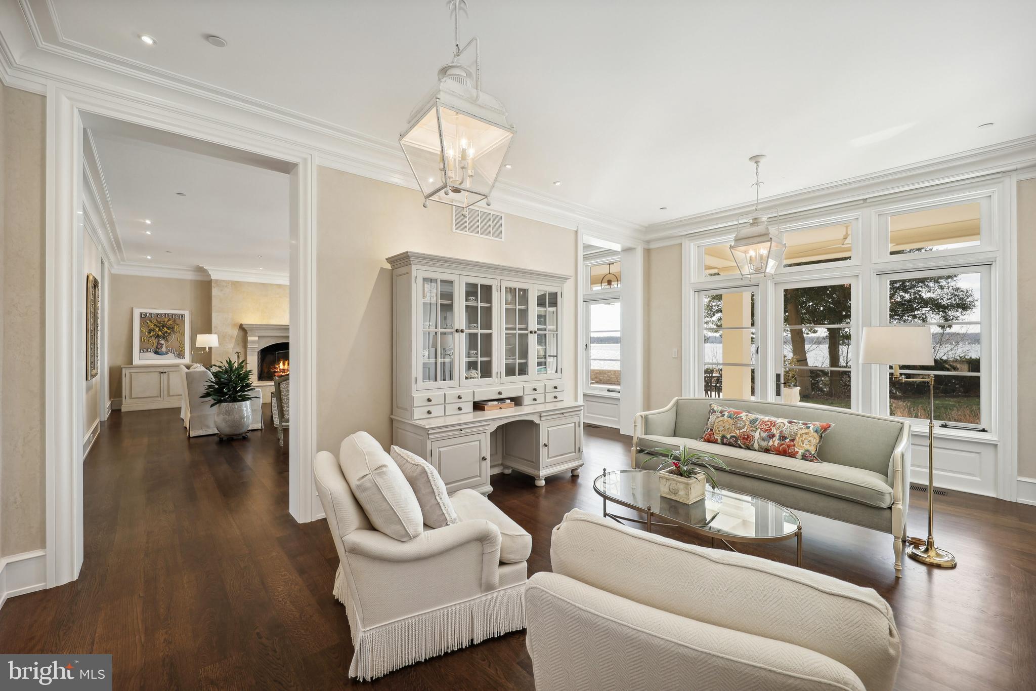 GIBSON ISLAND - Residential