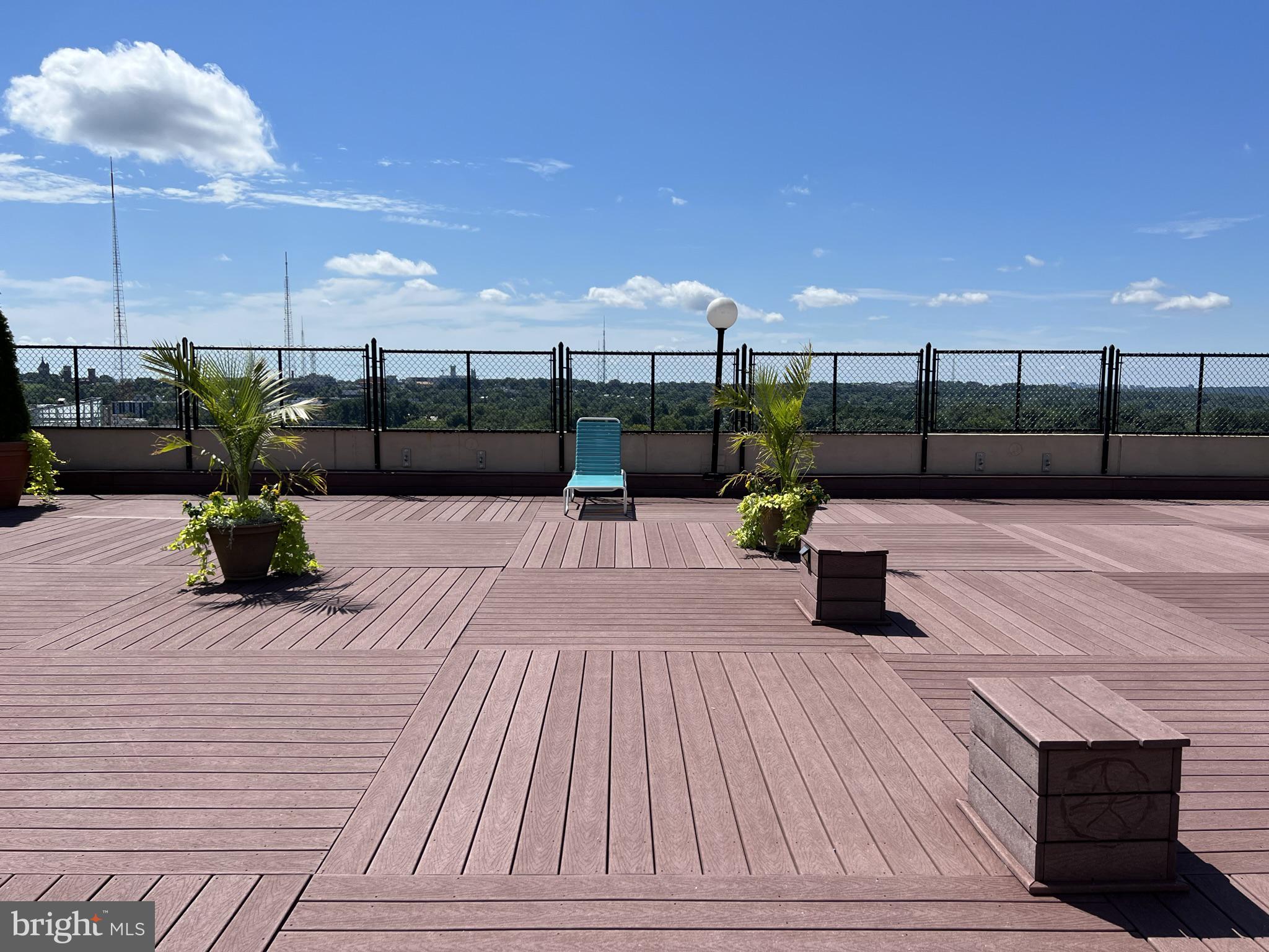 WILLOUGHBY OF CHEVY CHASE - Residential