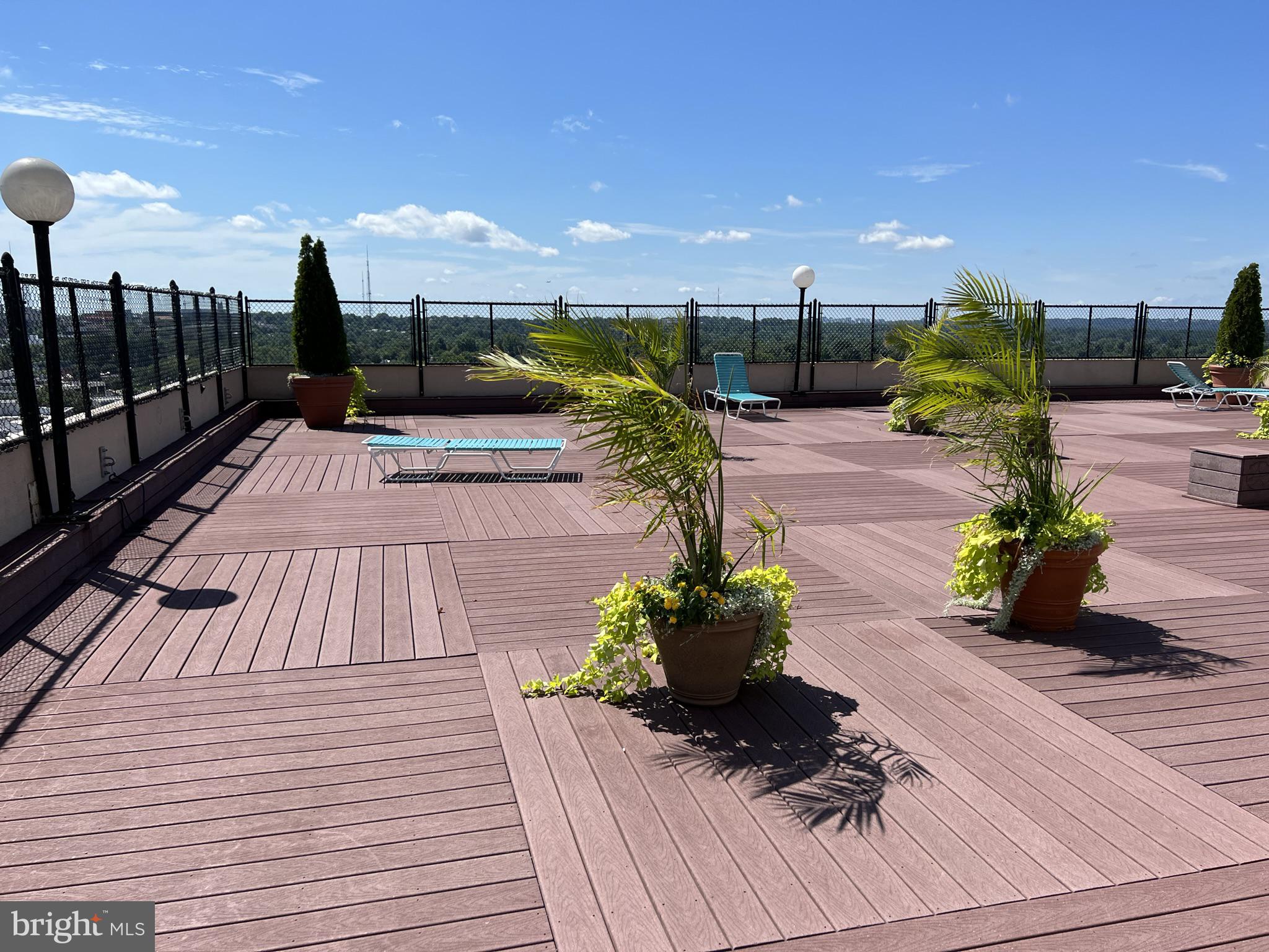 WILLOUGHBY OF CHEVY CHASE - Residential