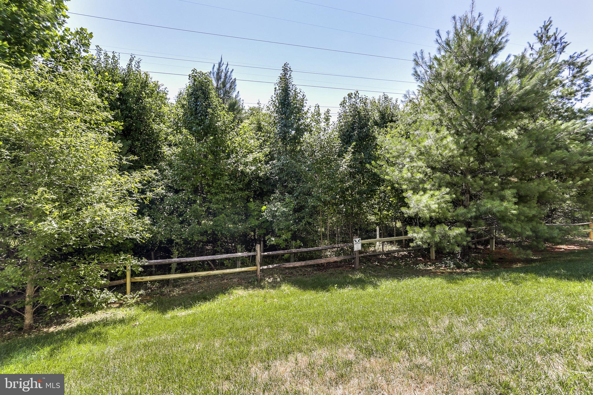 FAIRWOOD-PHASE 2-PLAT 10 - Residential Lease