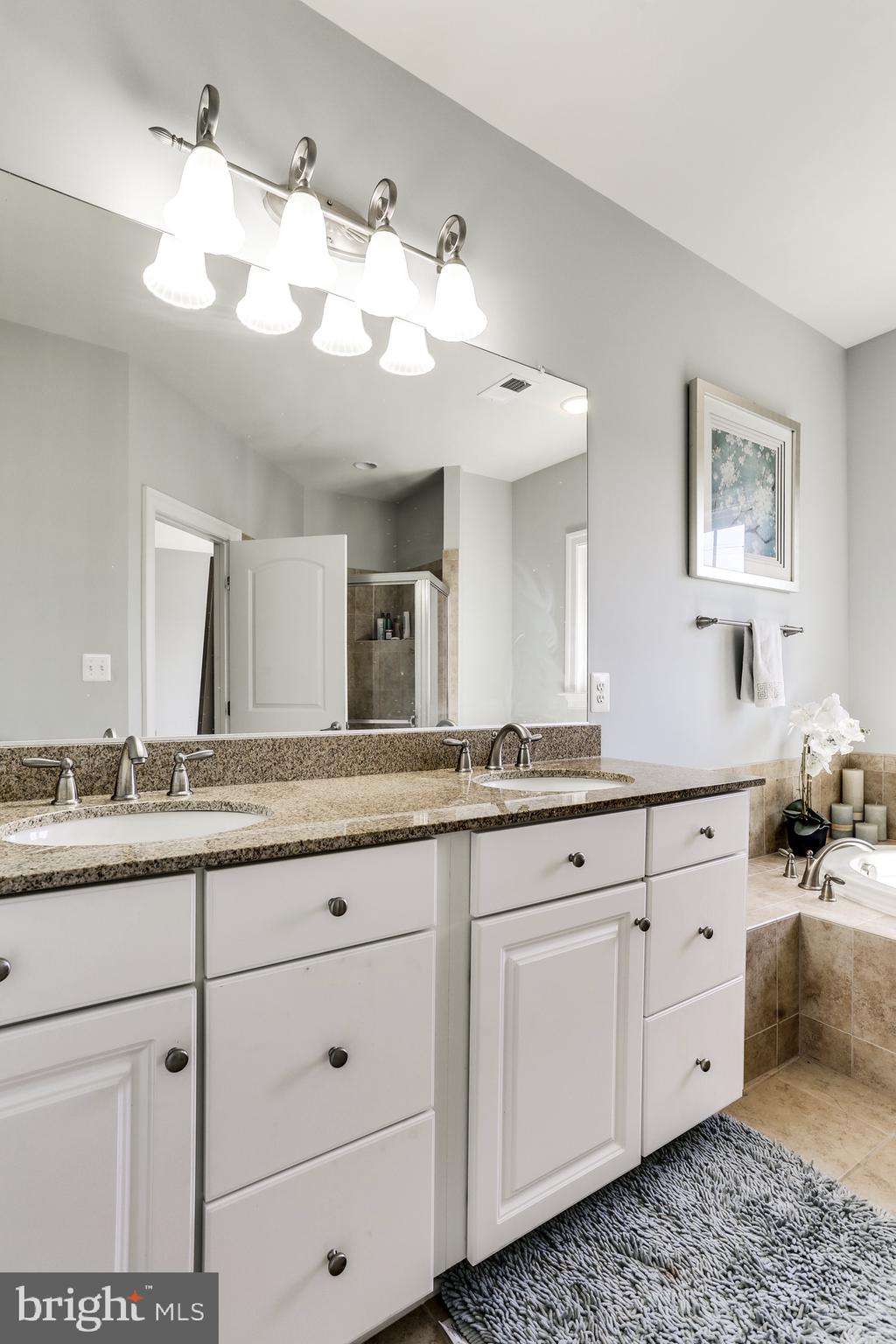 FAIRWOOD-PHASE 2-PLAT 10 - Residential Lease