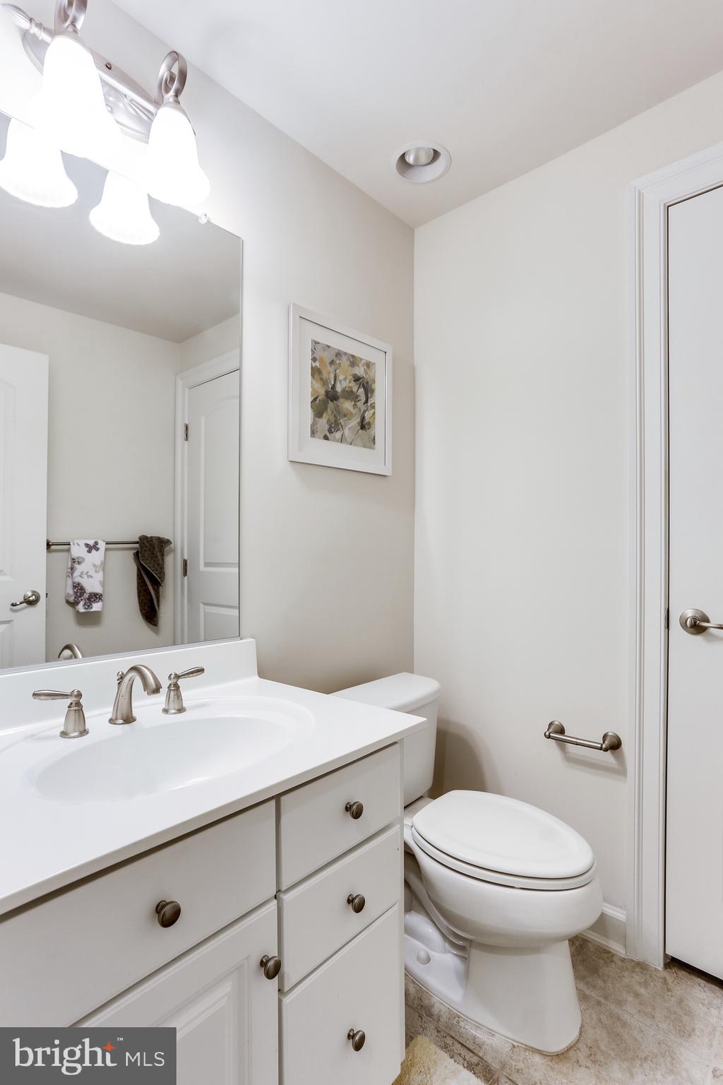 FAIRWOOD-PHASE 2-PLAT 10 - Residential Lease