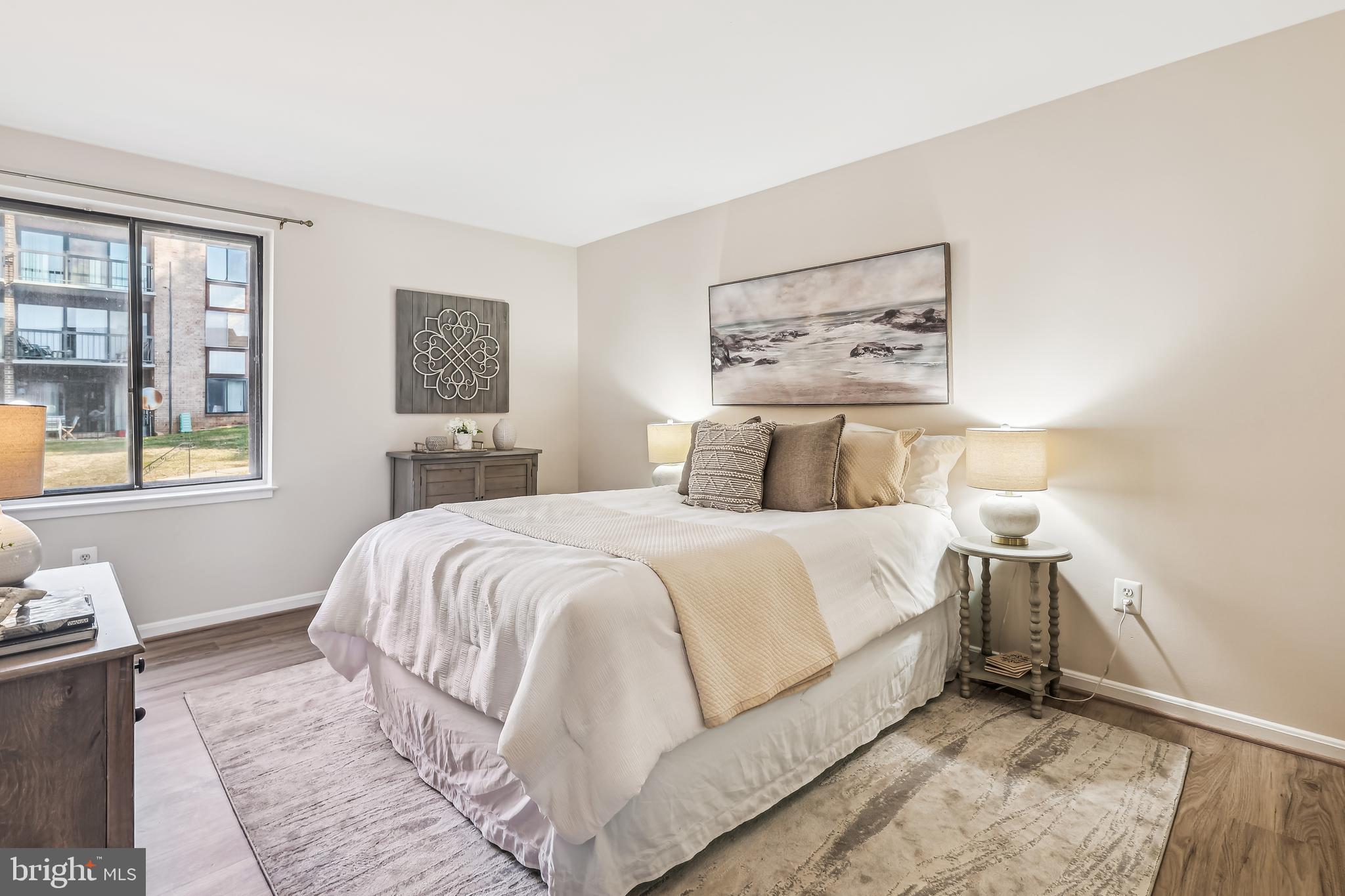 HAWTHORNE VILLAGE - Residential