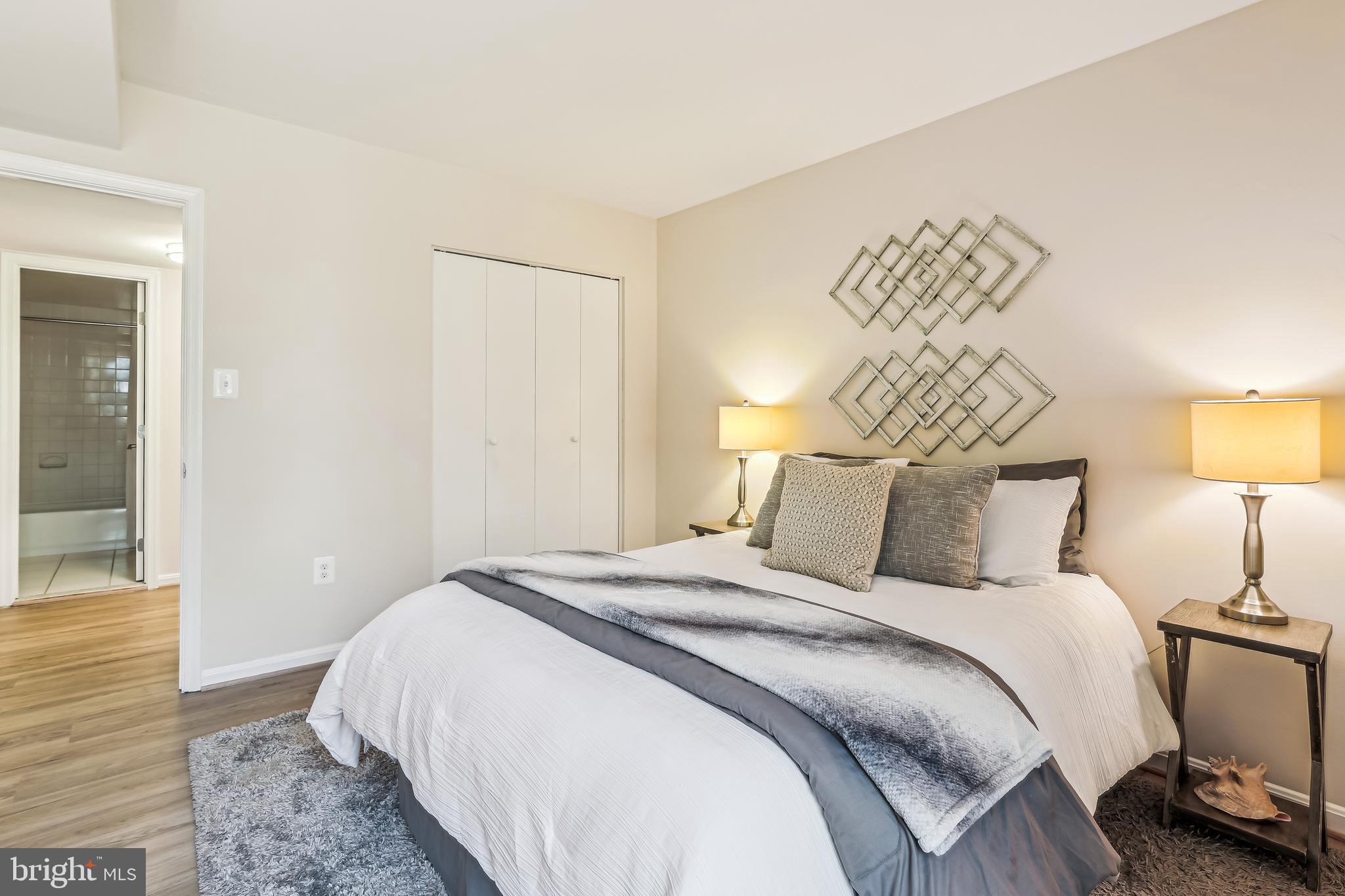 HAWTHORNE VILLAGE - Residential