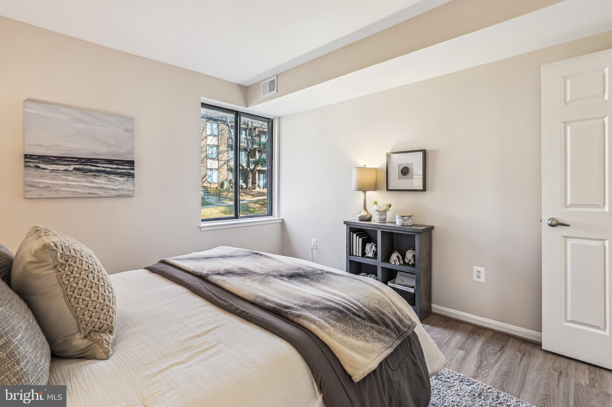 HAWTHORNE VILLAGE - Residential