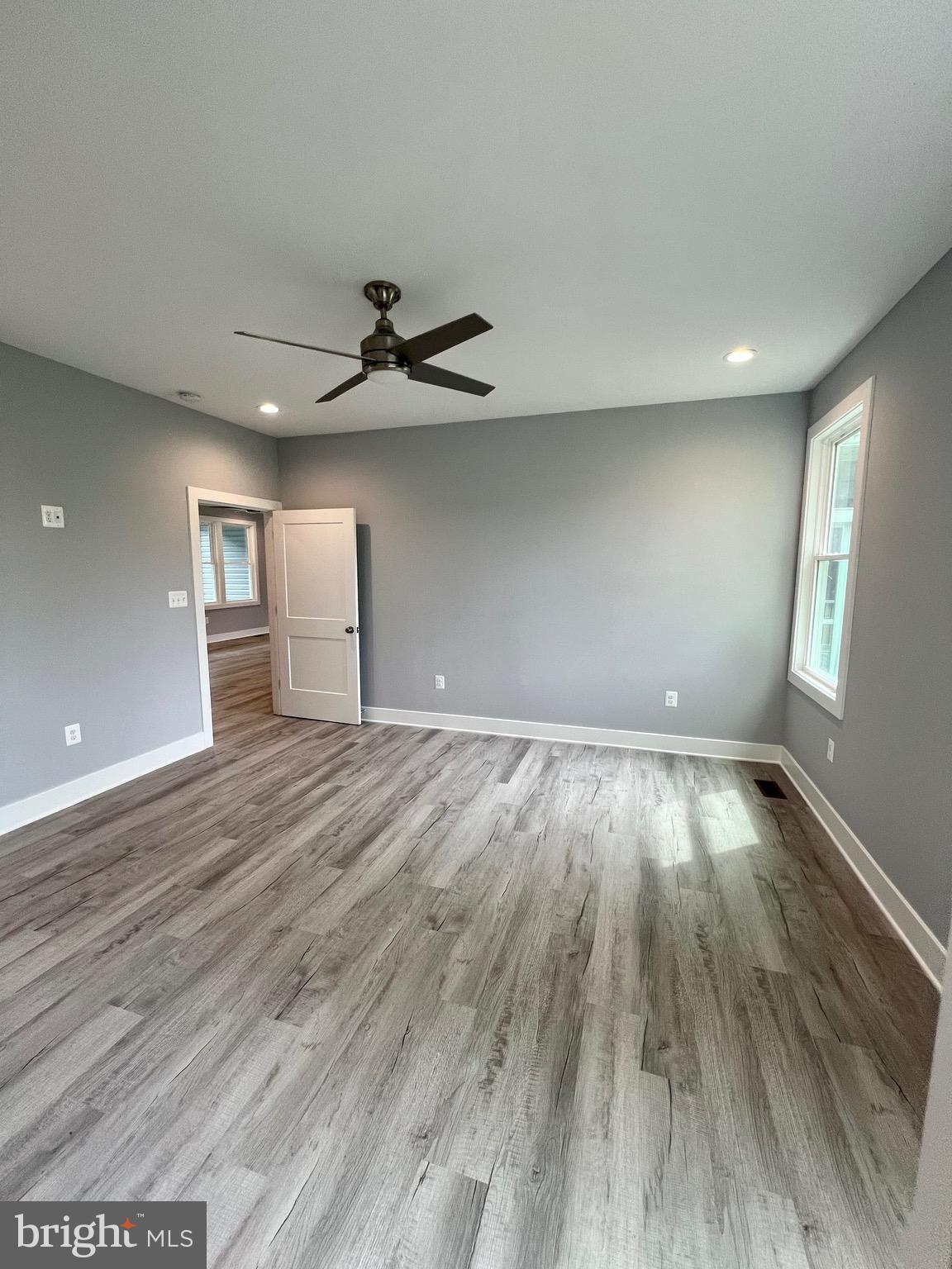 GLEBE HARBOR - Residential