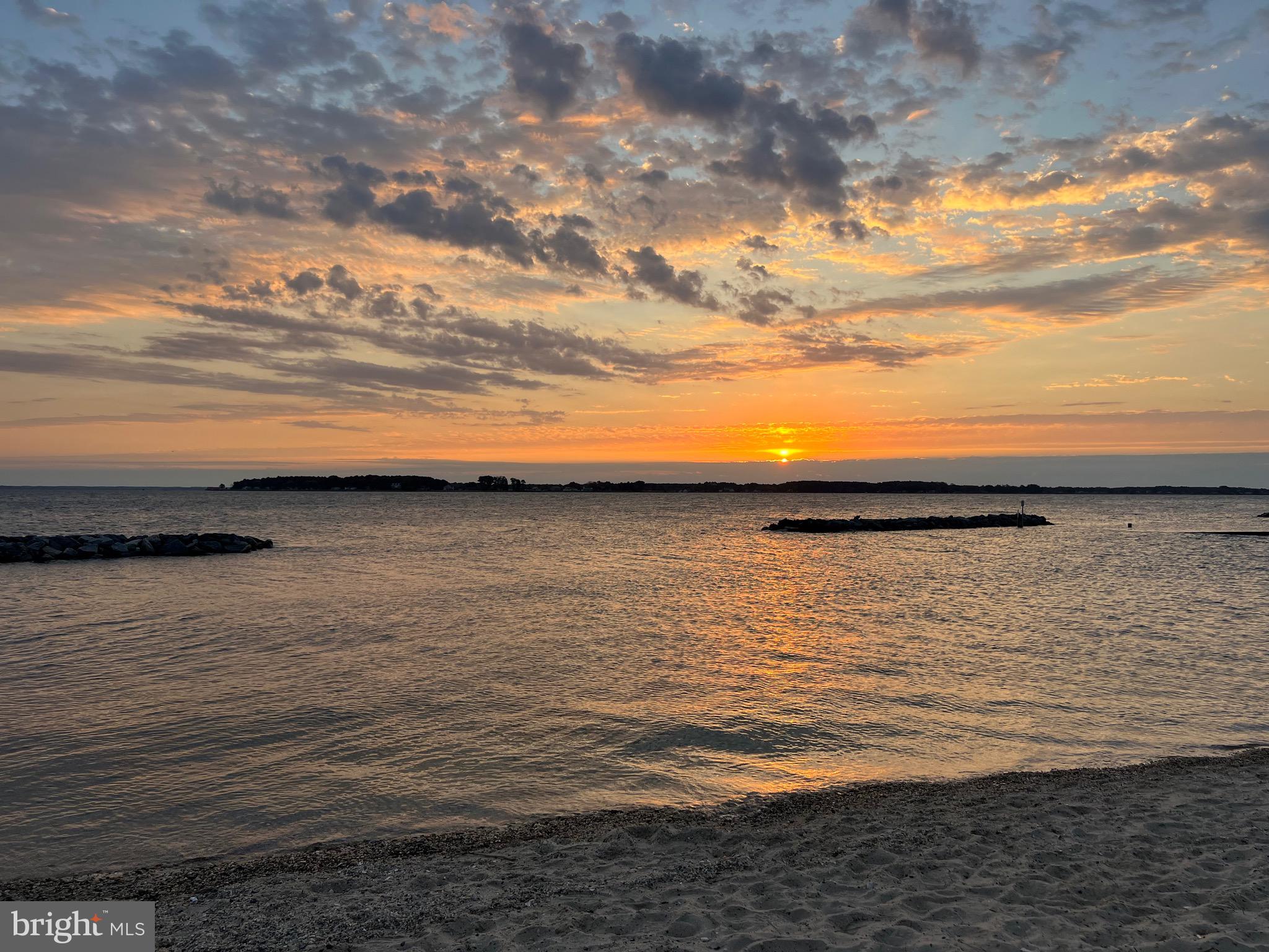 GLEBE HARBOR - Residential