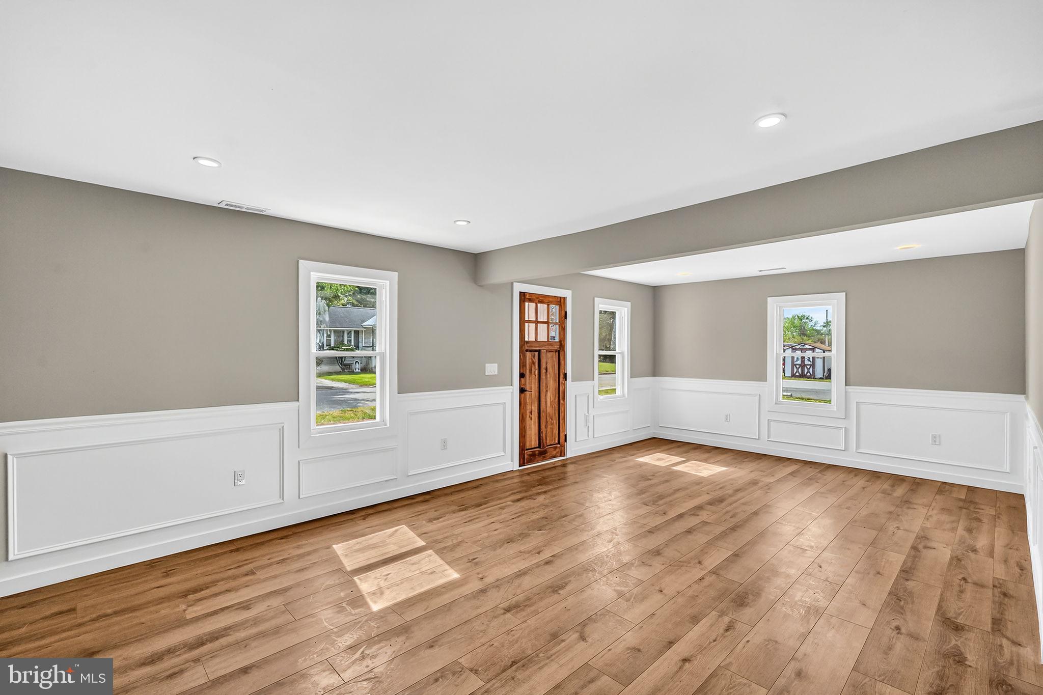 105 E DEL A VUE AVENUE