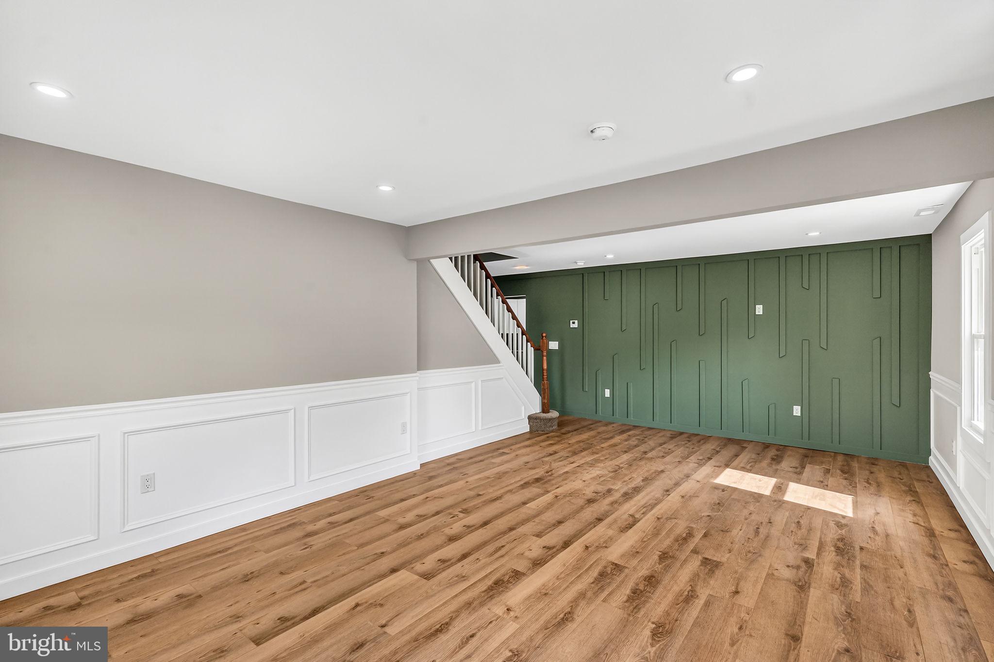 105 E DEL A VUE AVENUE