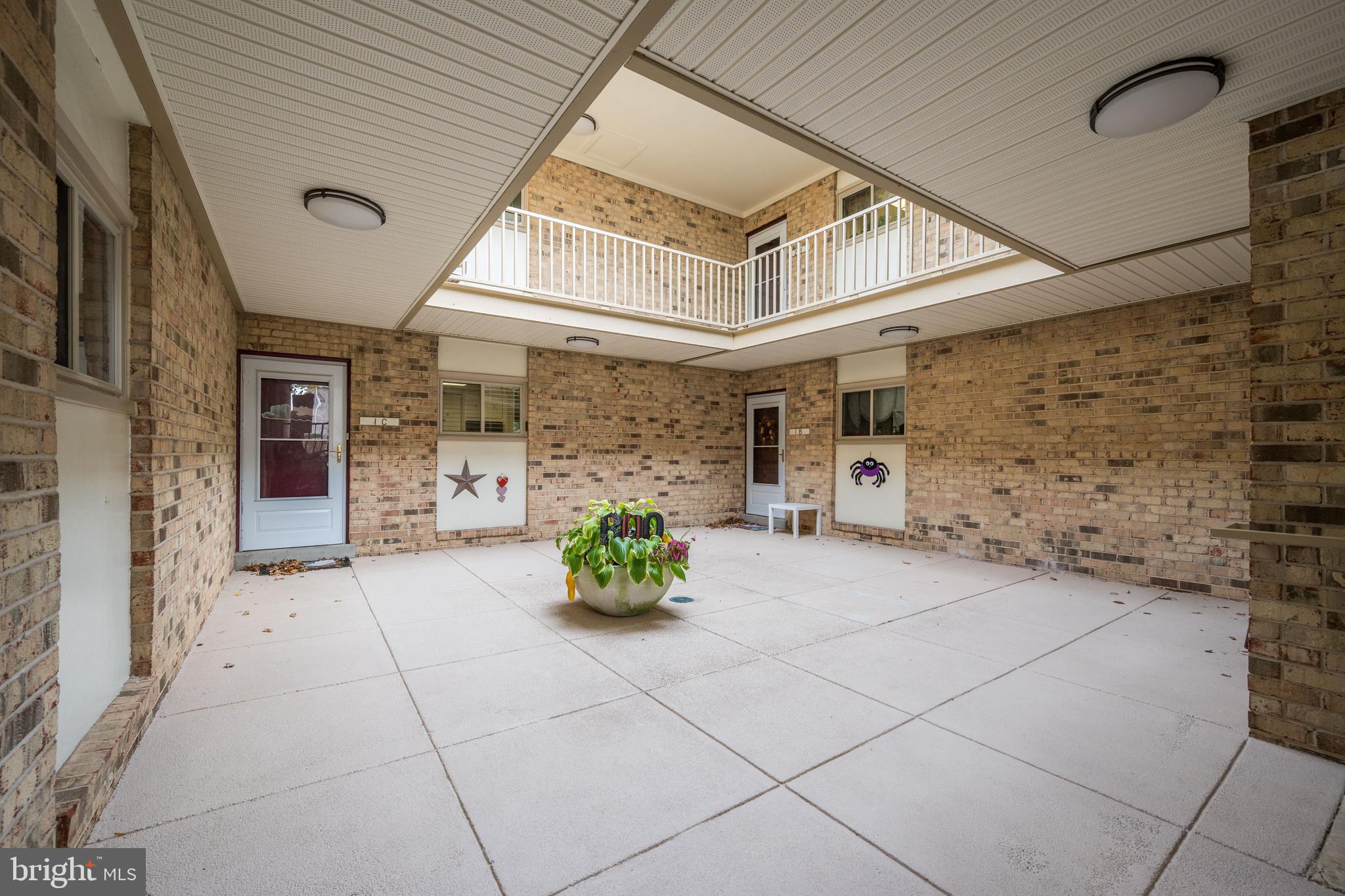 3350 GLENEAGLES DRIVE 70-1D