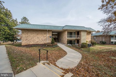 Photo of 3350 Gleneagles Drive #70-1D, SILVER SPRING, MD 20906 (MLS # MDMC2207442)