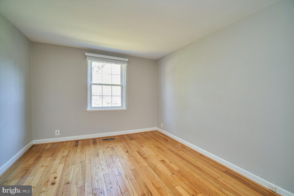 FAIRLINGTON MEADOWS - Residential Lease