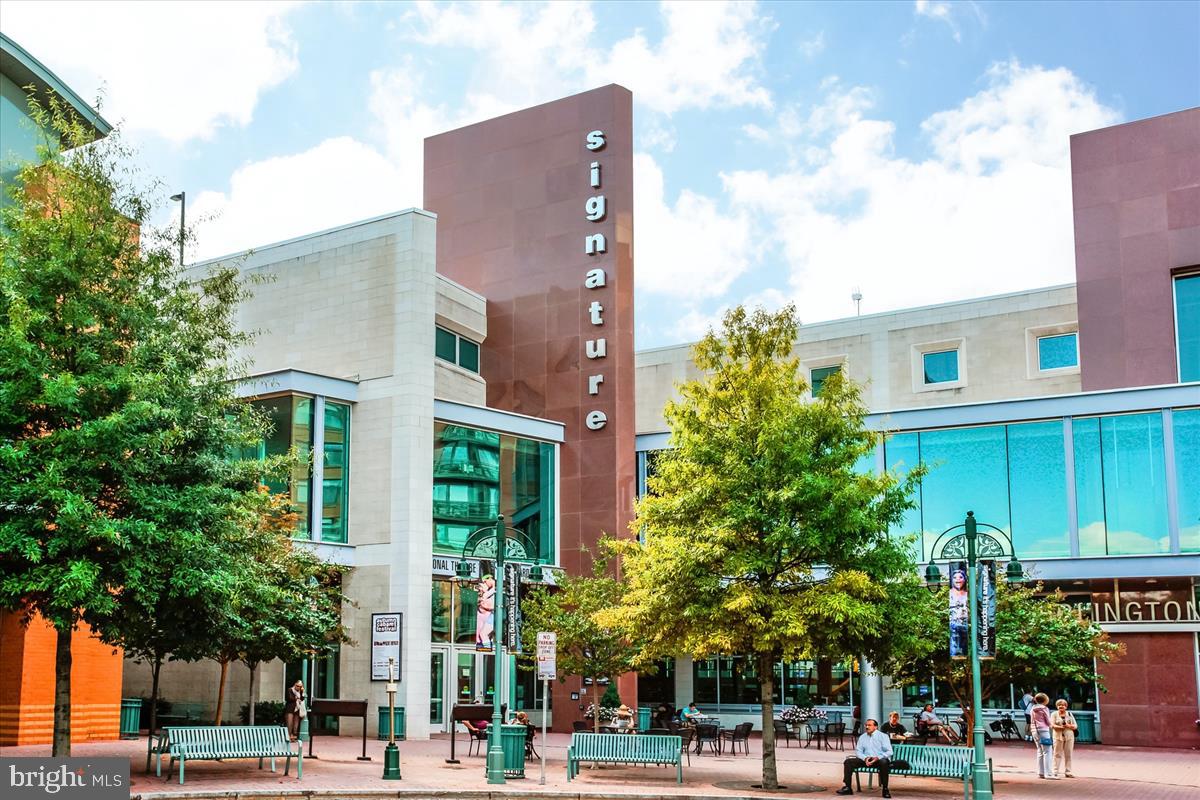 FAIRLINGTON MEADOWS - Residential Lease