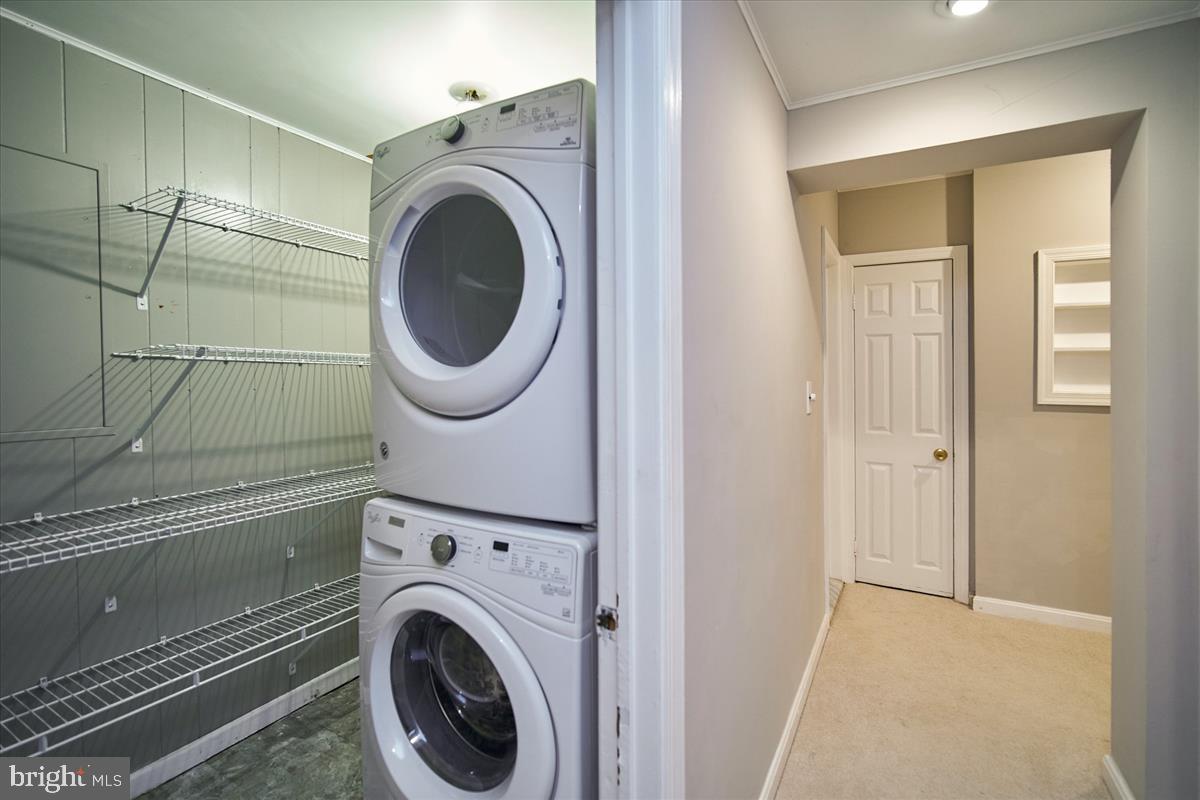 FAIRLINGTON MEADOWS - Residential Lease