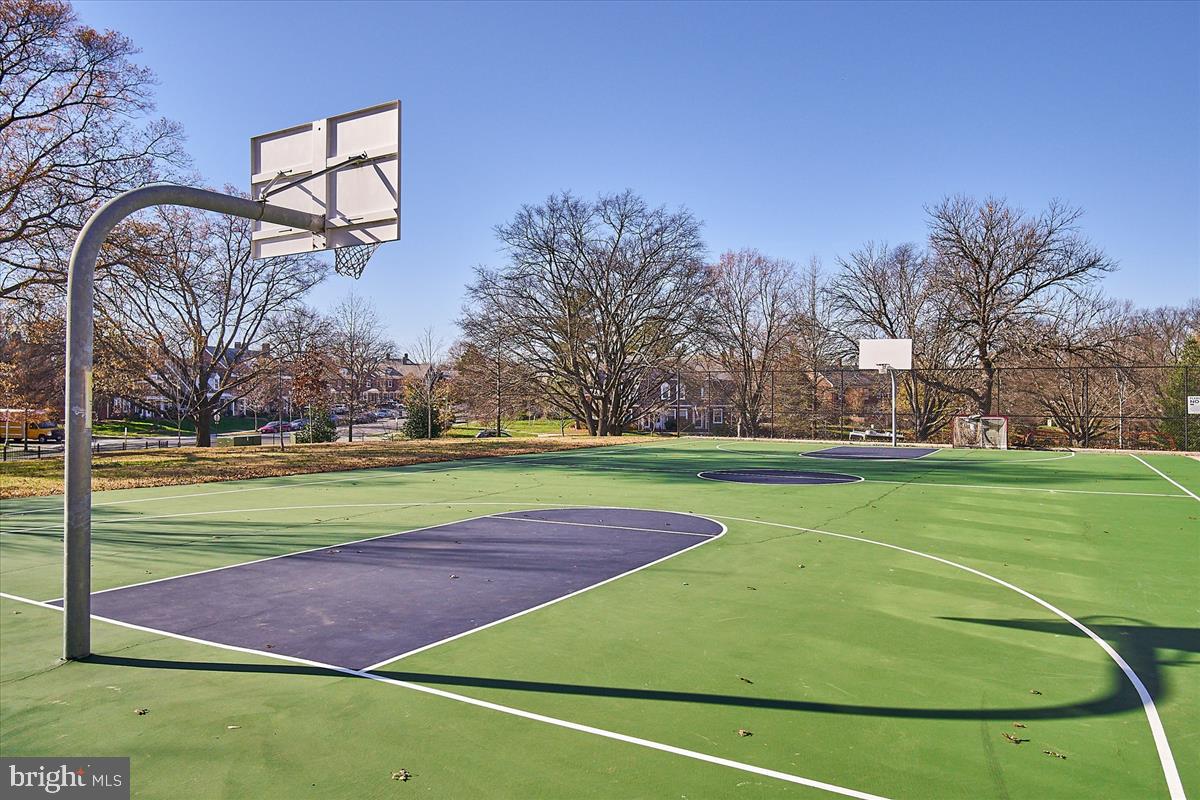 FAIRLINGTON MEADOWS - Residential Lease