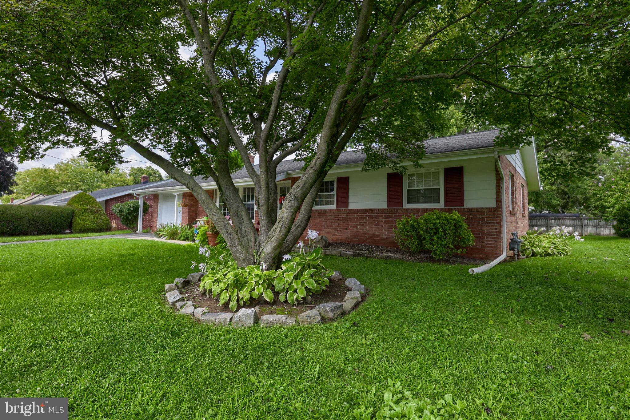 6411 JEANETTE DRIVE