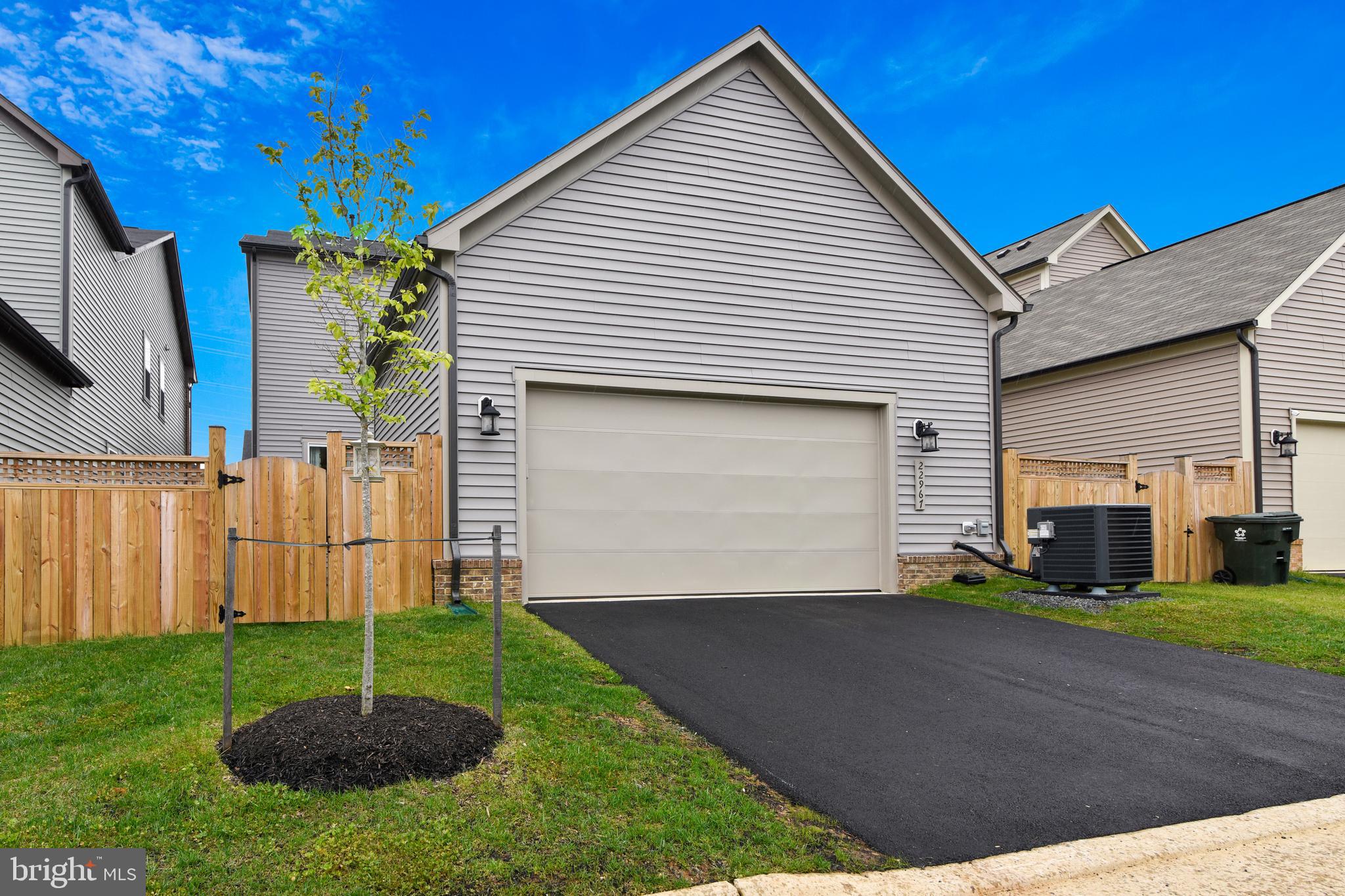 BRAMBLETON - Residential