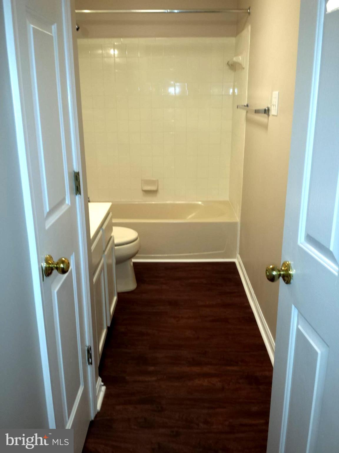 BEDFORD CROSSING - Residential Lease