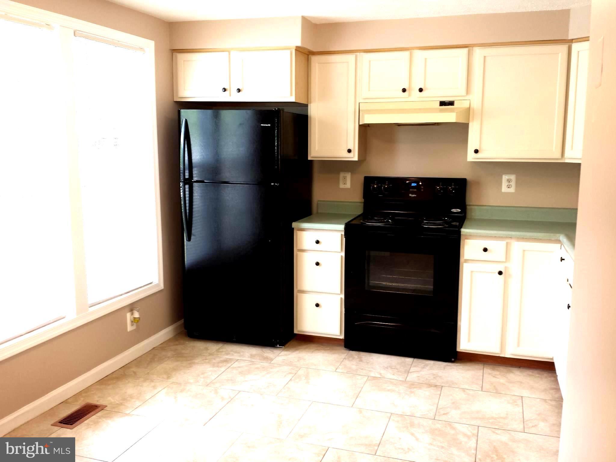 BEDFORD CROSSING - Residential Lease