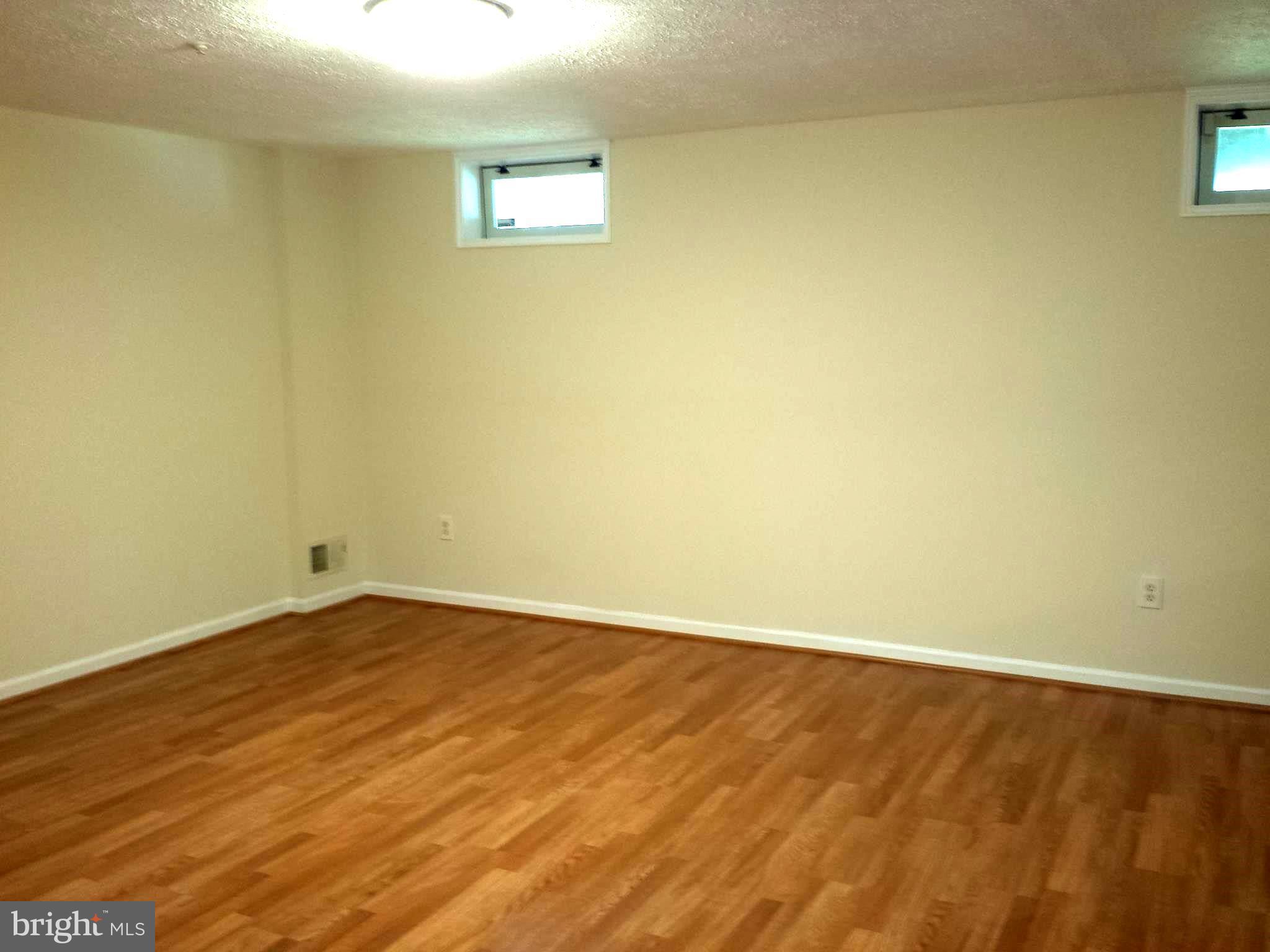 BEDFORD CROSSING - Residential Lease